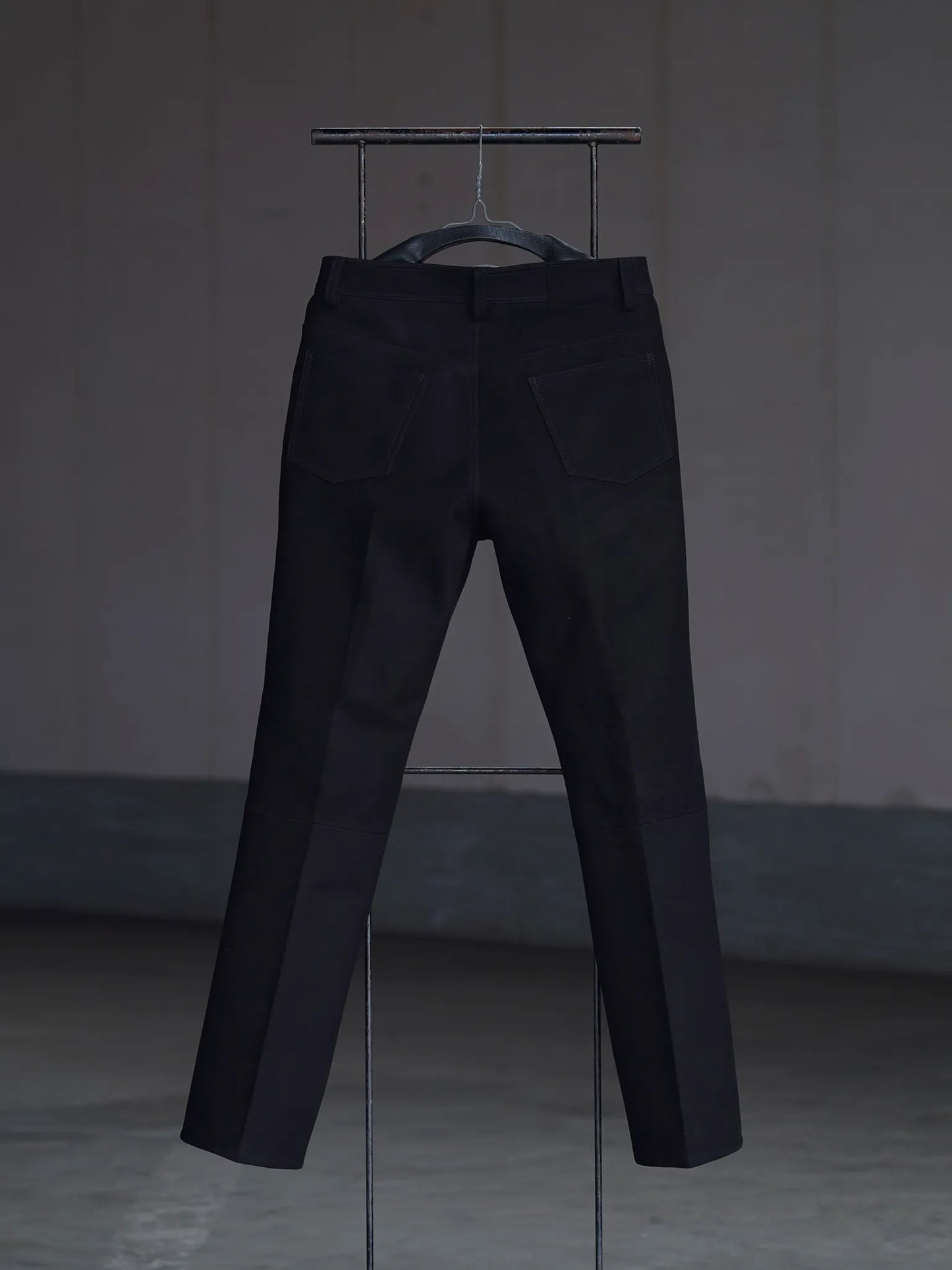 SARTO | LAMB SUEDE LEATHER SUEDE SEMI-FLARE PANTS [LAMB SUEDE LEATHER] BLACK