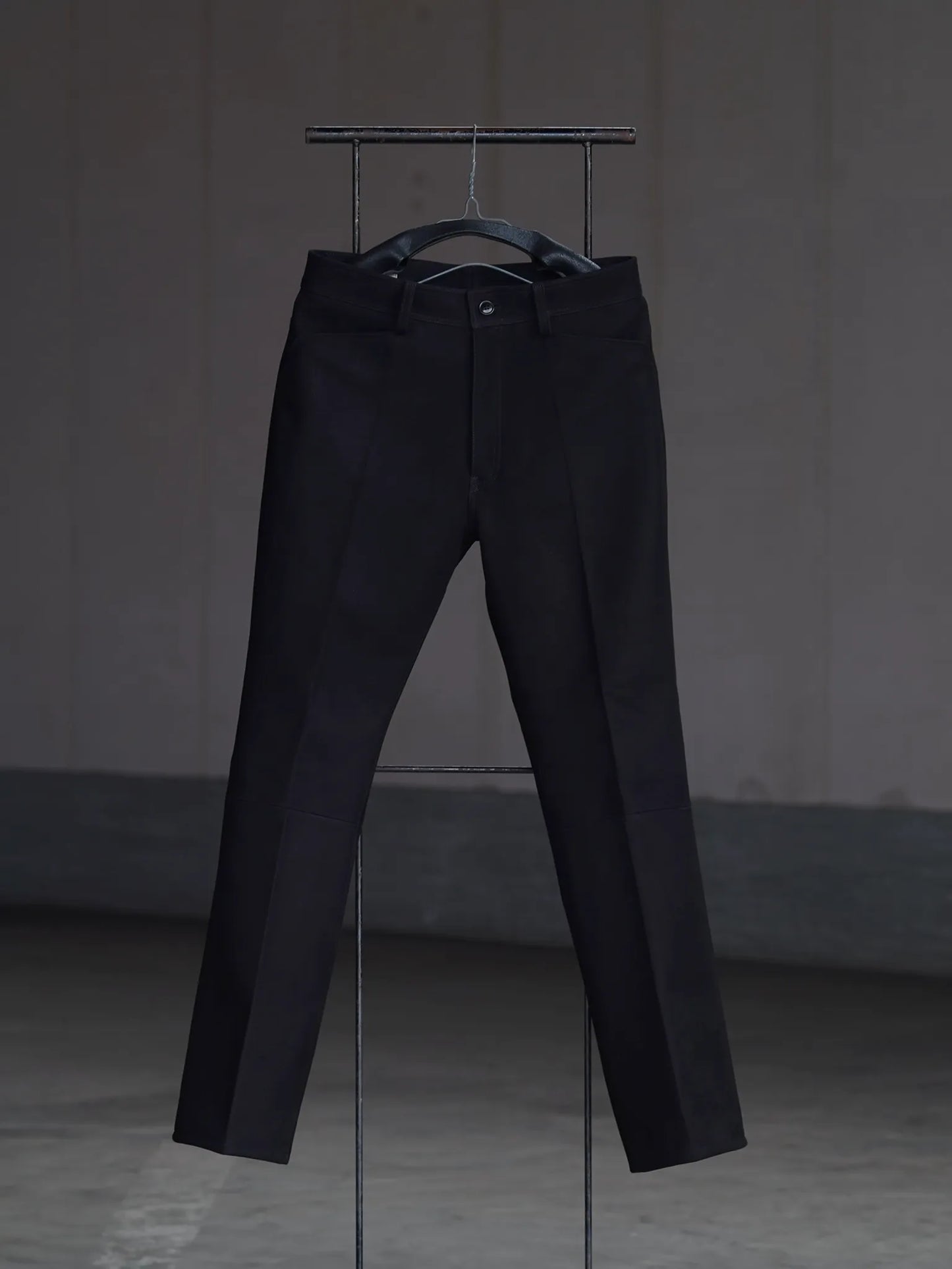SARTO | LAMB SUEDE LEATHER SUEDE SEMI-FLARE PANTS [LAMB SUEDE LEATHER] BLACK