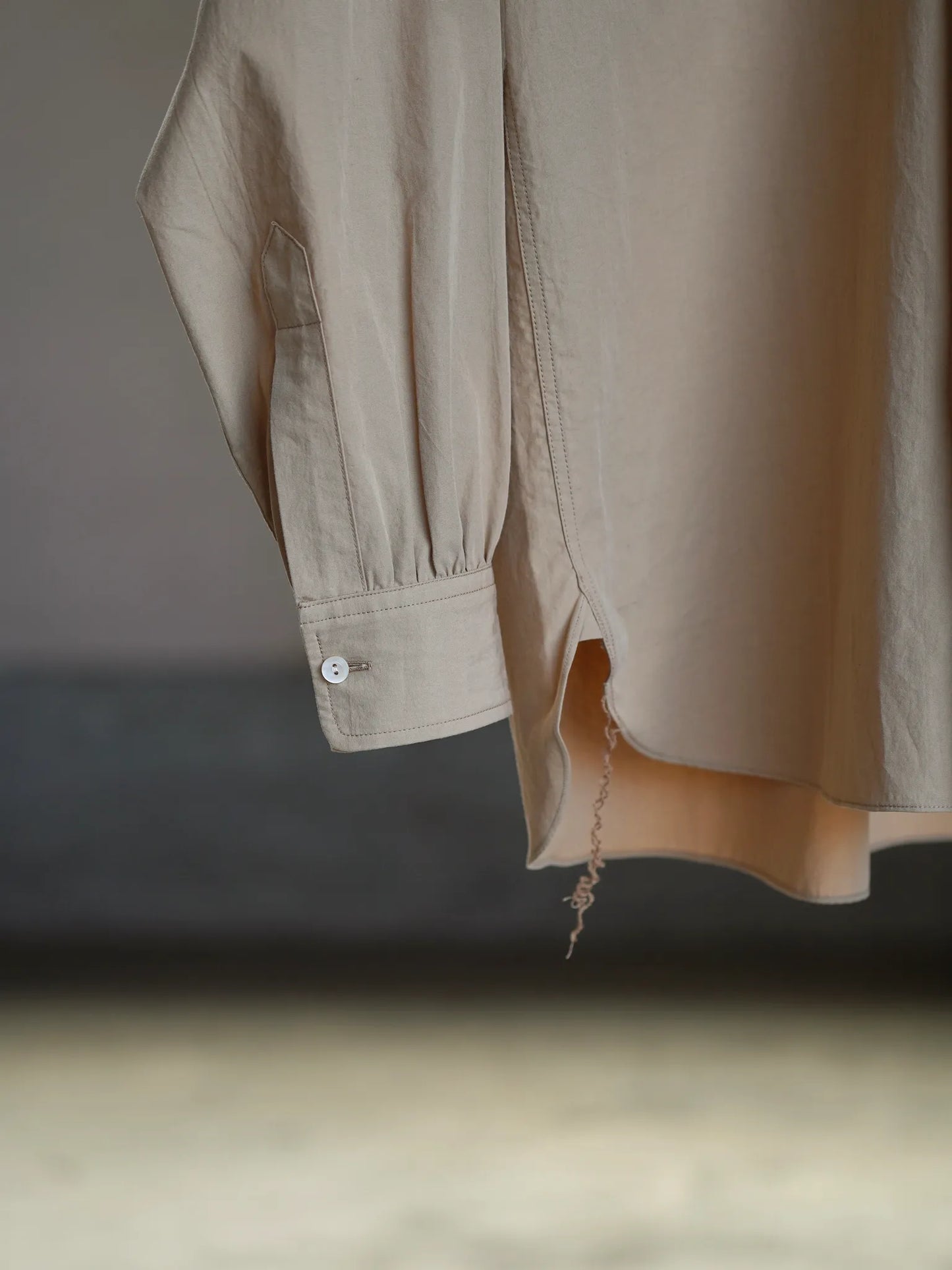 T.T | LOT.120 LETTER CARRIER SHIRT BEIGE
