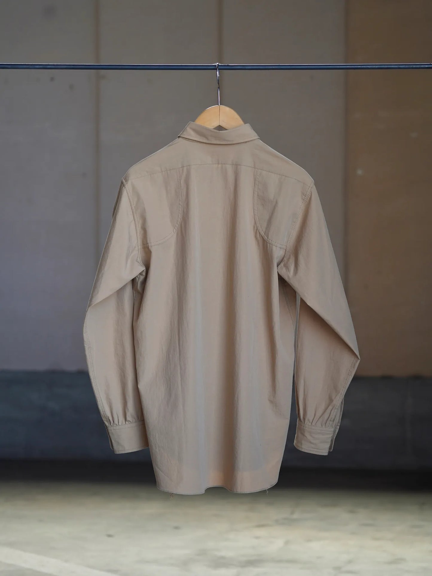 T.T | LOT.120 LETTER CARRIER SHIRT BEIGE