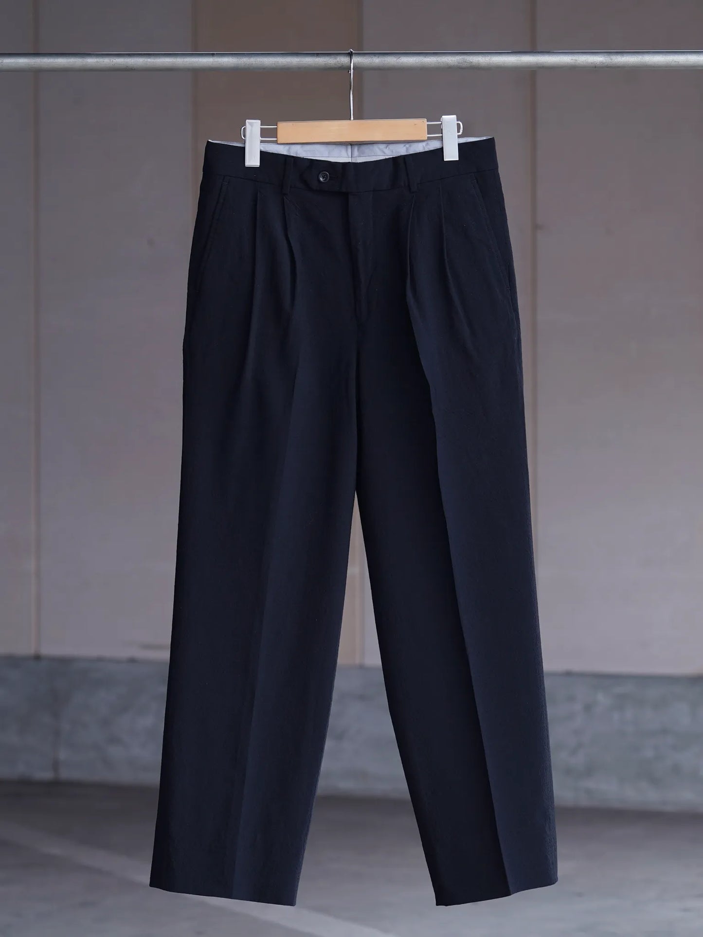 HERILL | Wooltropical Trousers Black