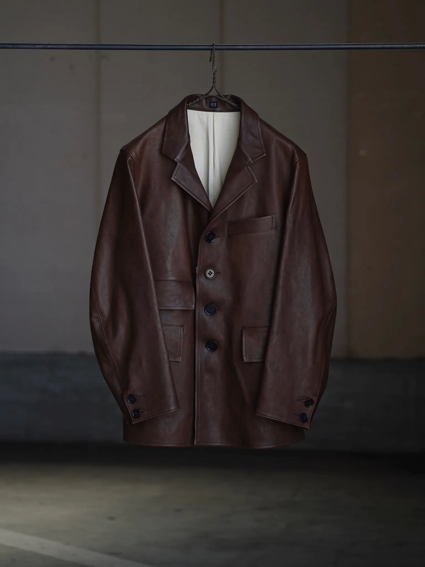 TT | SACK LEATHER COAT Mud Dyed Brown