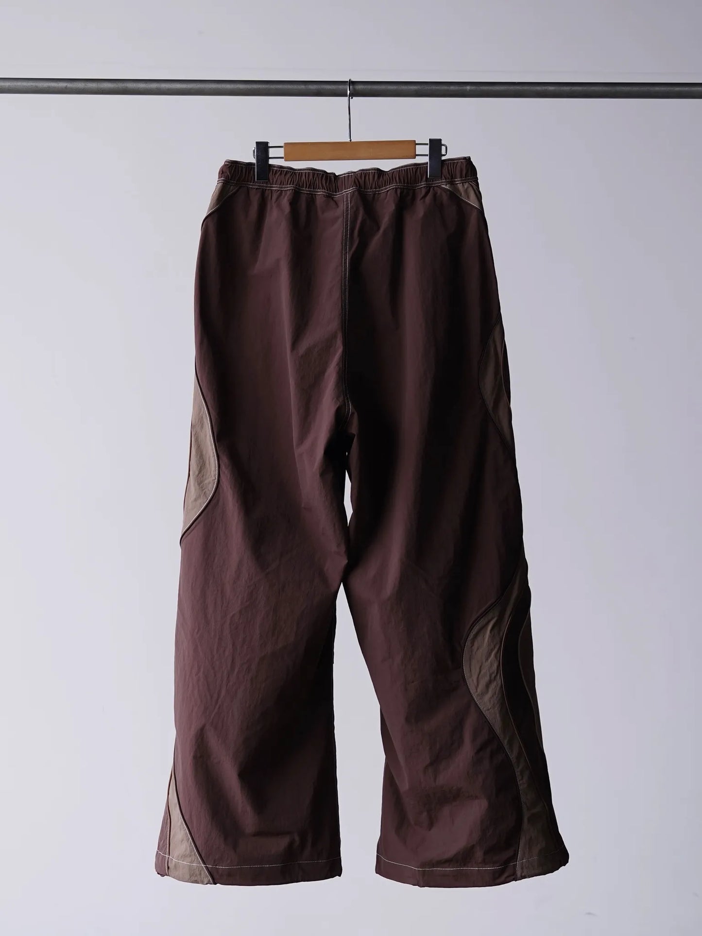 ERL | UFO TRACK PANTS BROWN