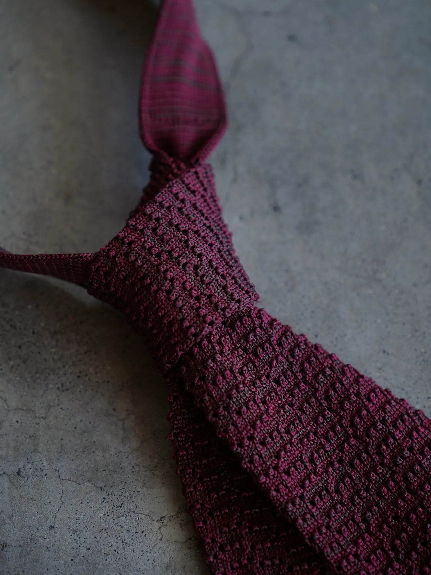 T.T | LOT.036 KNIT TIE  BURGUNDY