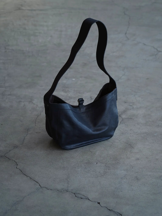 T.T | LOT.018 NEWSBOY BAG SMALL  Black Leather