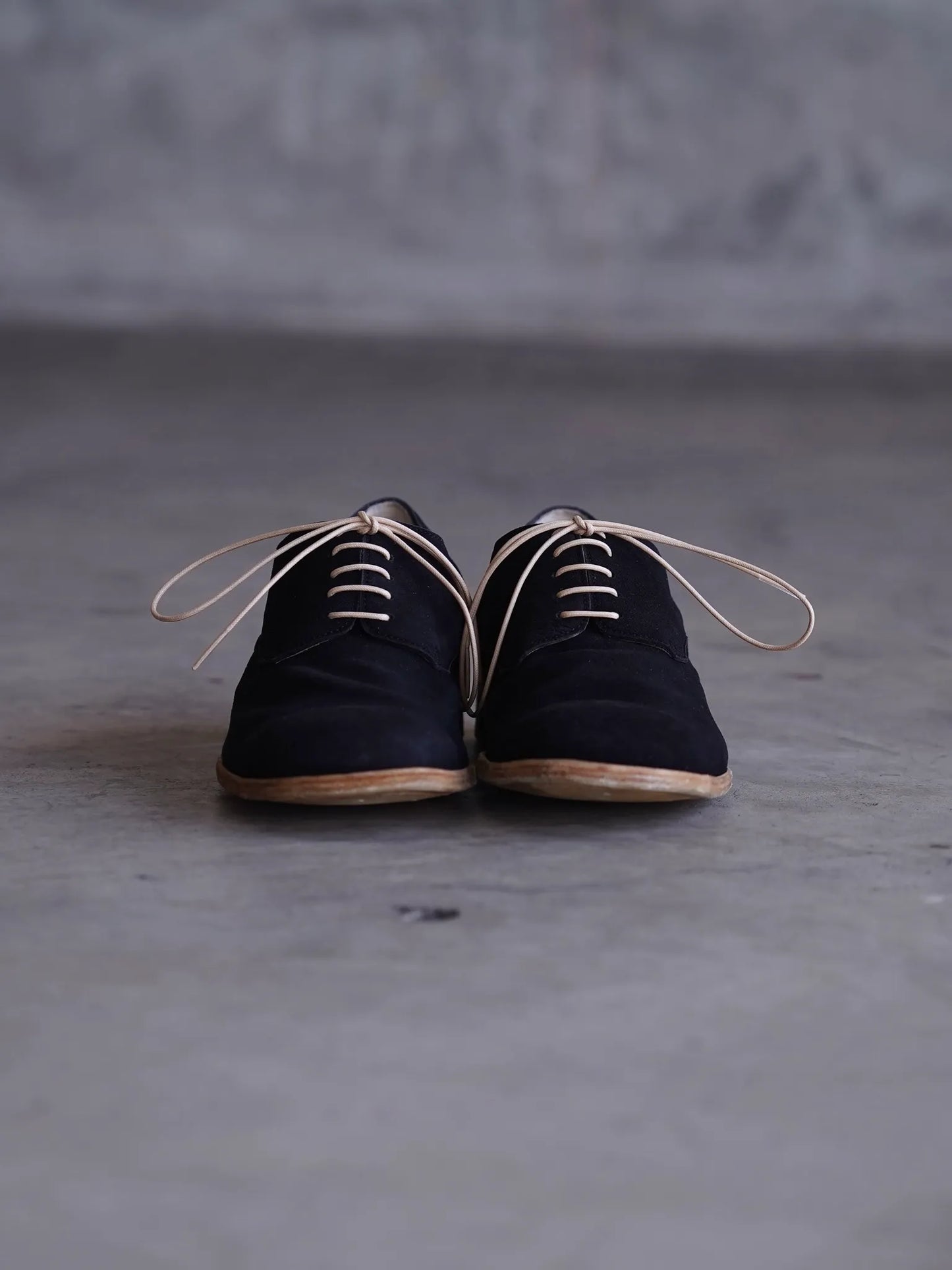 PETROSOLAUM | stone derby [ai mud dye washed deer suede] BLACK