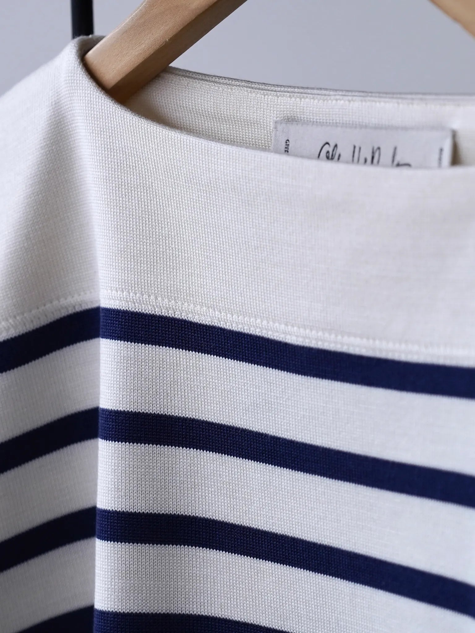 olde-h-daughter-silk-heavy-weight-plain-stitches-knitting-p-o-off-navy-5