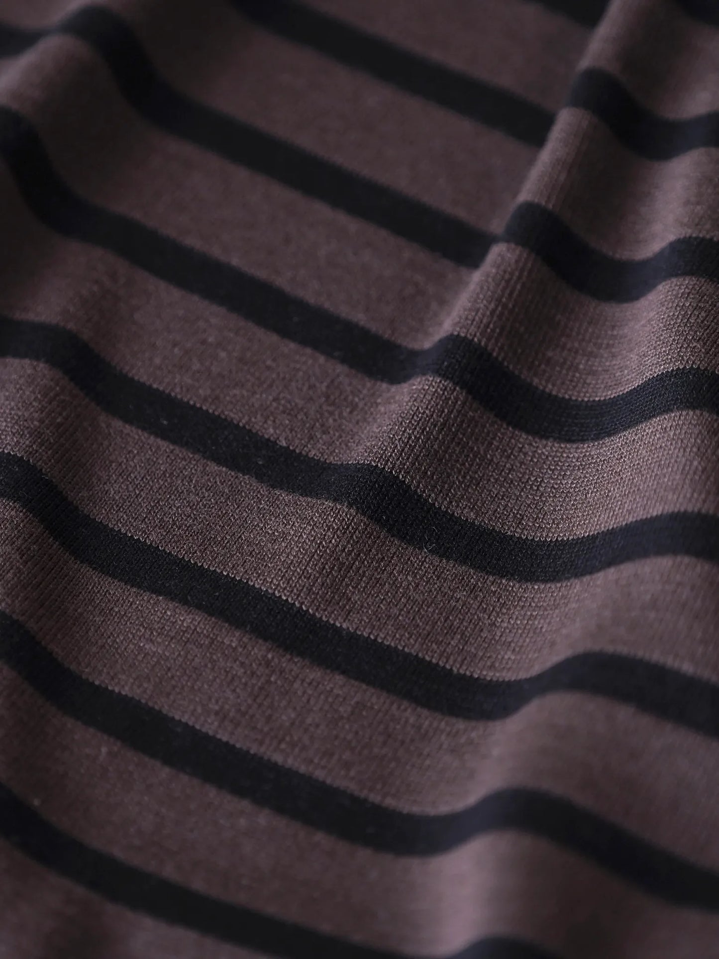 olde-h-daughter-silk-heavy-weight-plain-stitches-knitting-p-o-brown-black-8