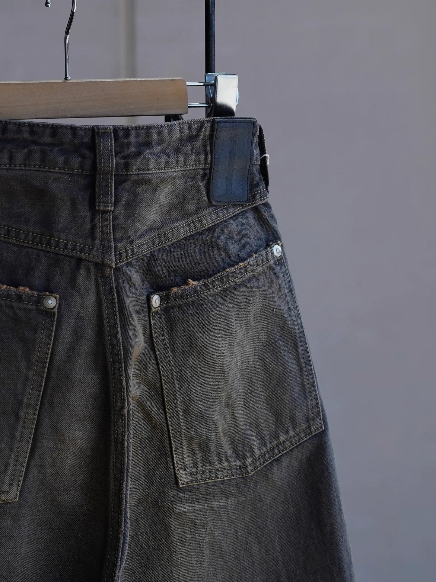 daisuke tanabe | coffee black denim trousers_dstryd destroyed