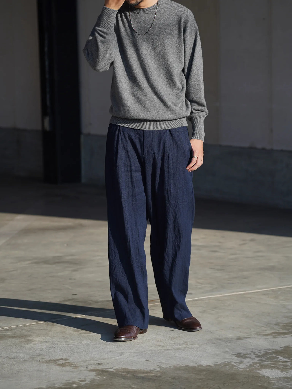 calmlence | SINGLE PLEATED WIDE STRAIGHT IND