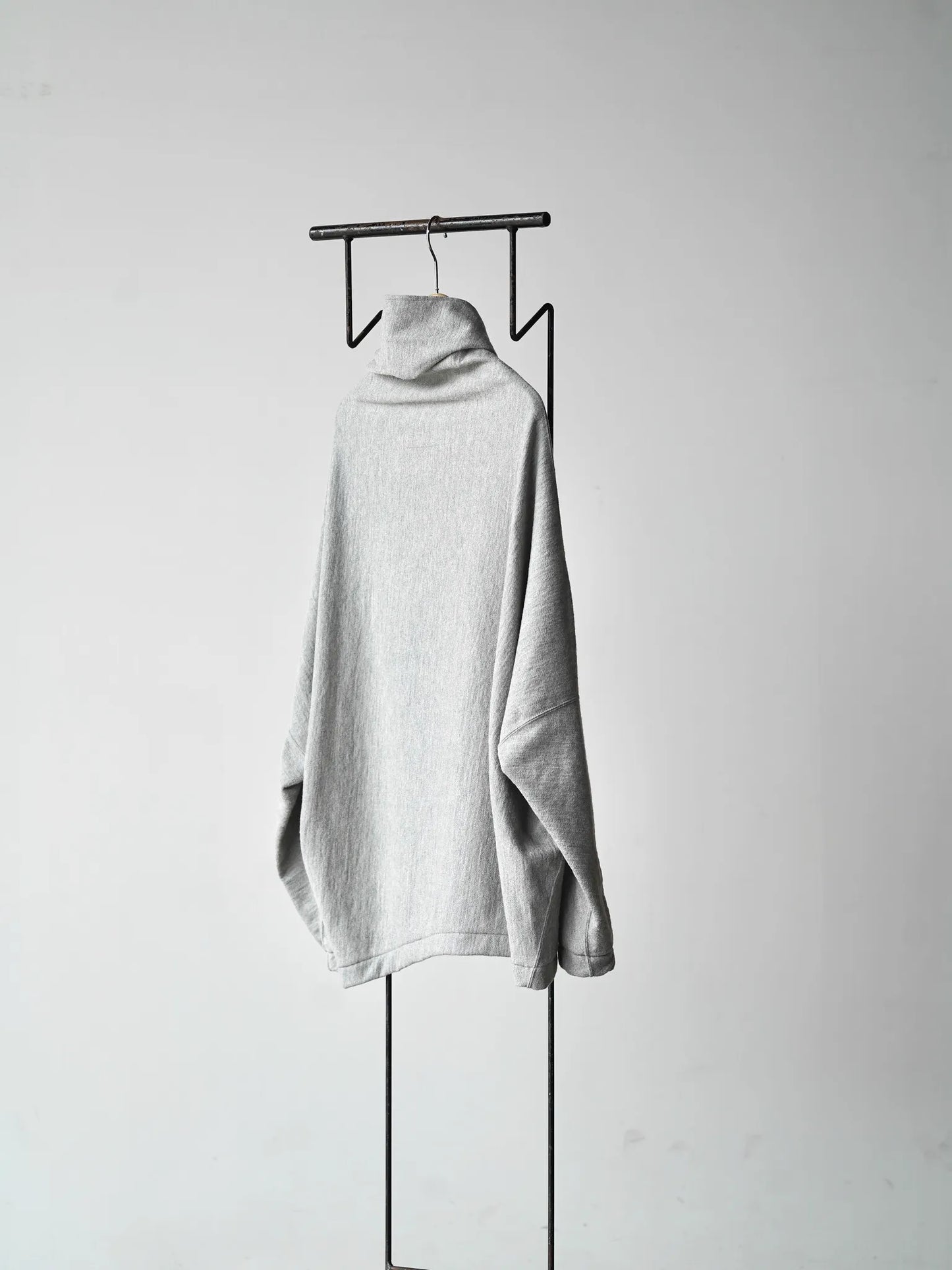 nonnotte | Draping H/N Long-Sleeve pullover Toasted Oatmeal