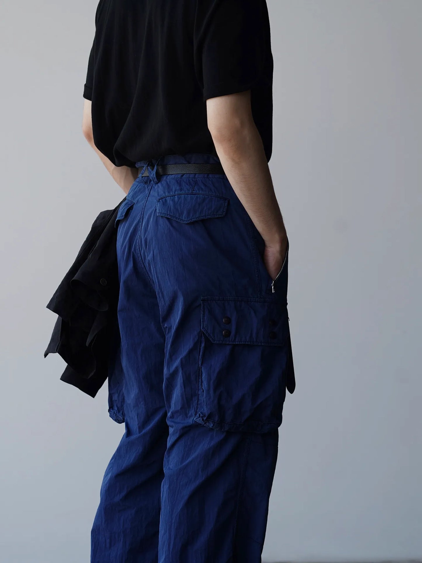 THE NULABEL | GARMENT DYED CARGO TRS NATURAL INDIGO