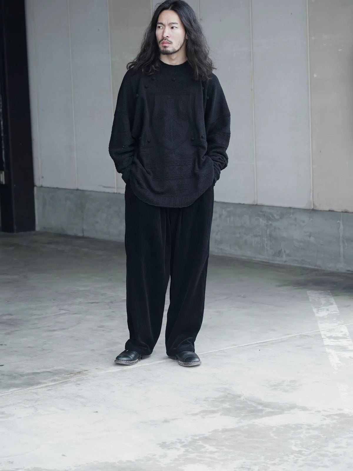 COMOLI | コーデュロイ ドローストリングパンツ BLACK