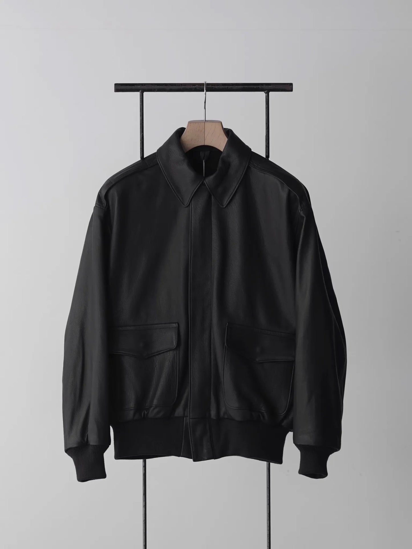 COMOLI | シープスキン A-2ジャケット BROWN