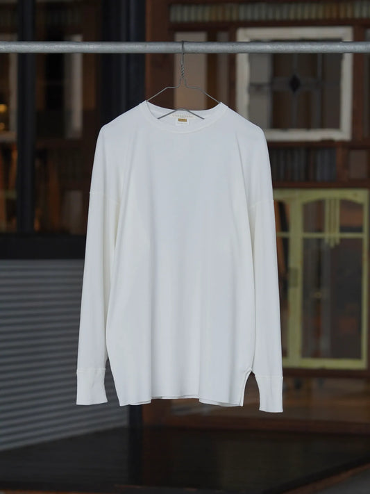 YE OLDE AND NEW MAN | UNDER OFF WHITE