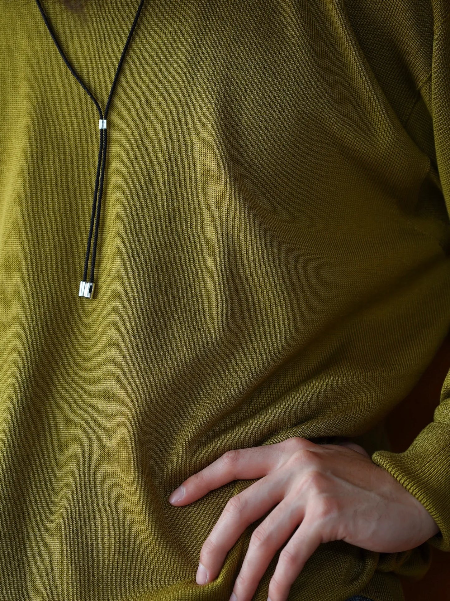 Olde H & Daughter | SILK PLAIN STITCH CREW L/S CORIANDER