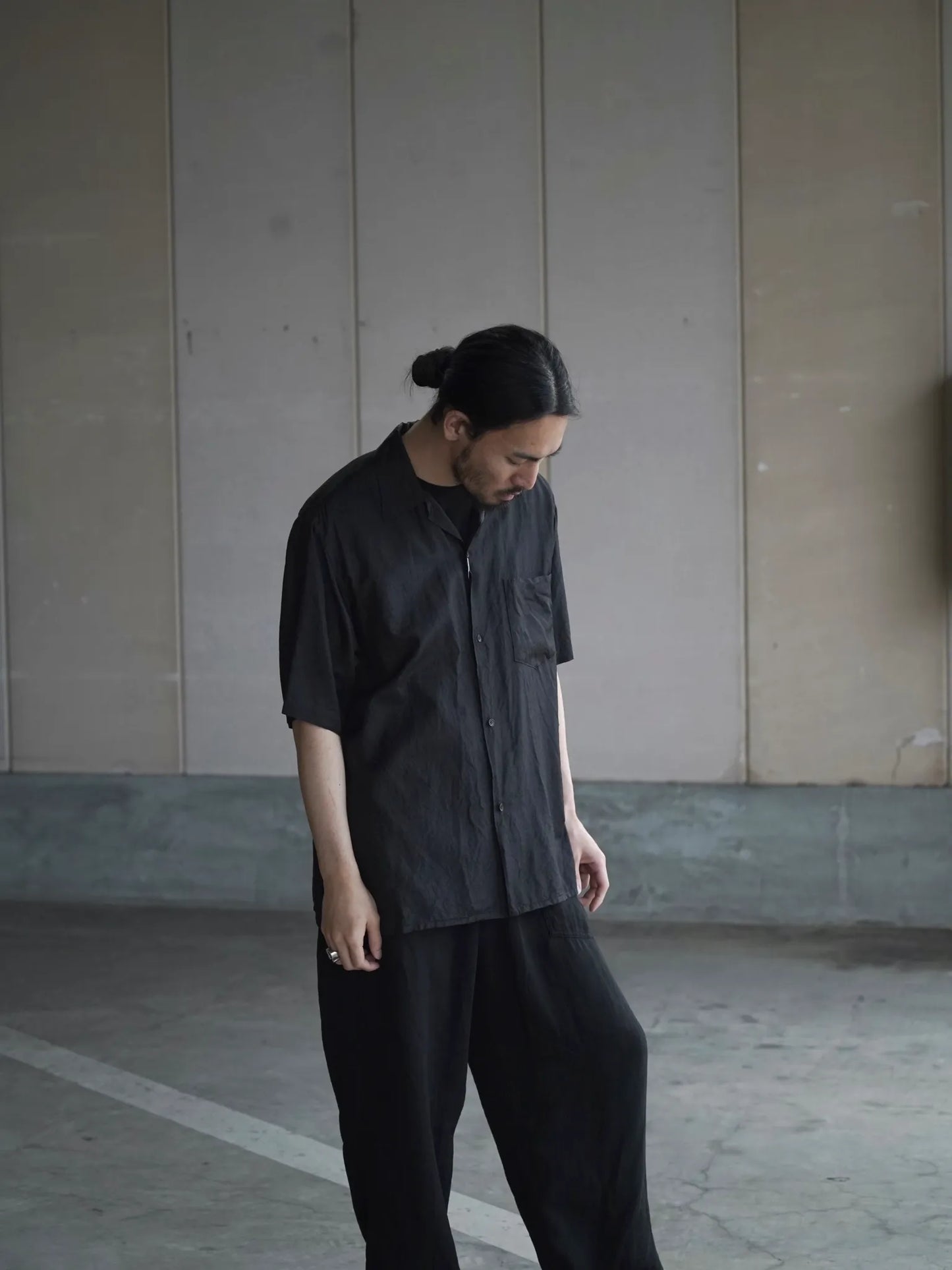 COMOLI | ウールシルク 半袖オープンカラーシャツ CHARCOAL