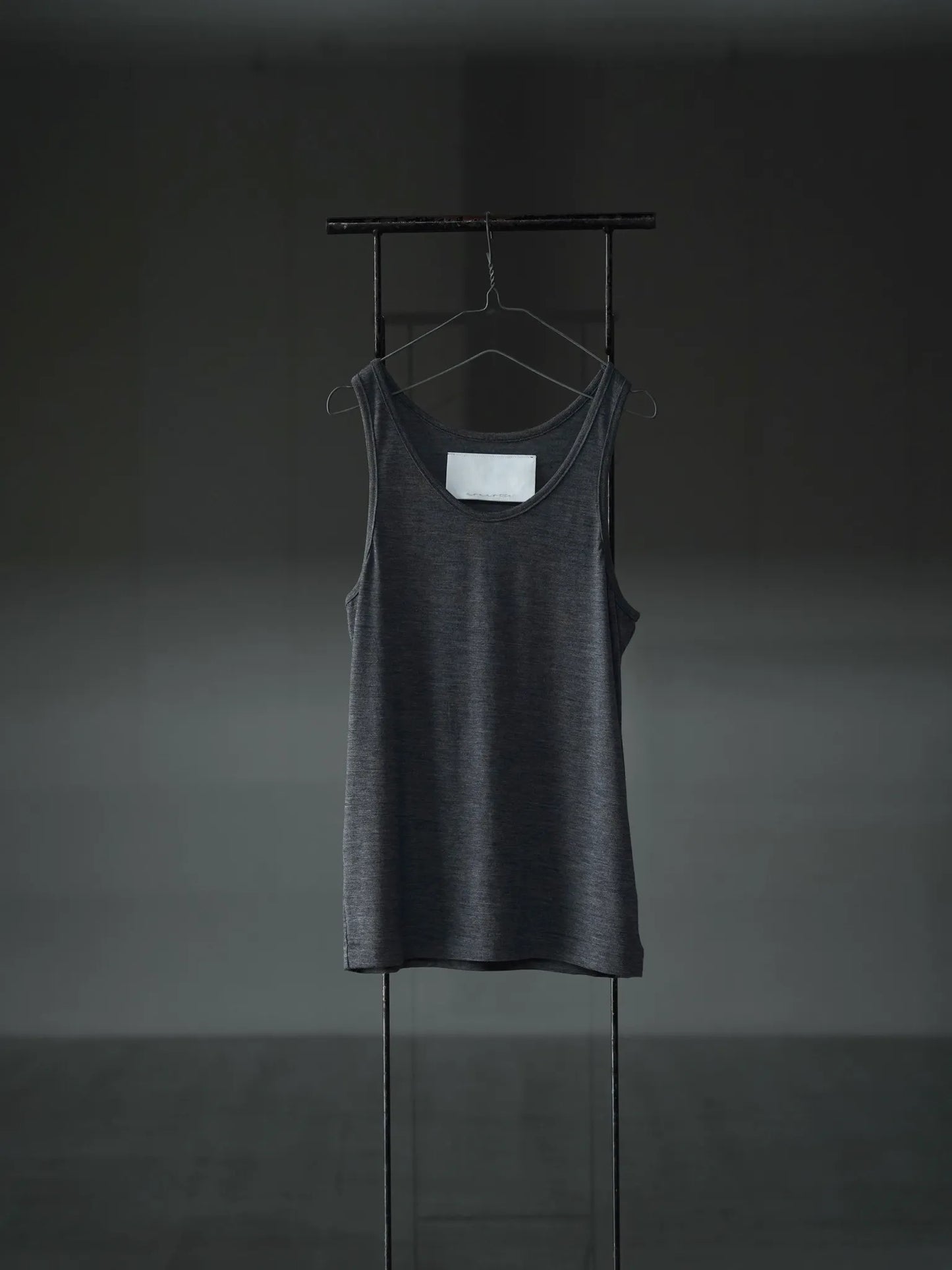 nonnotte | Standard Tank Top Charcoal