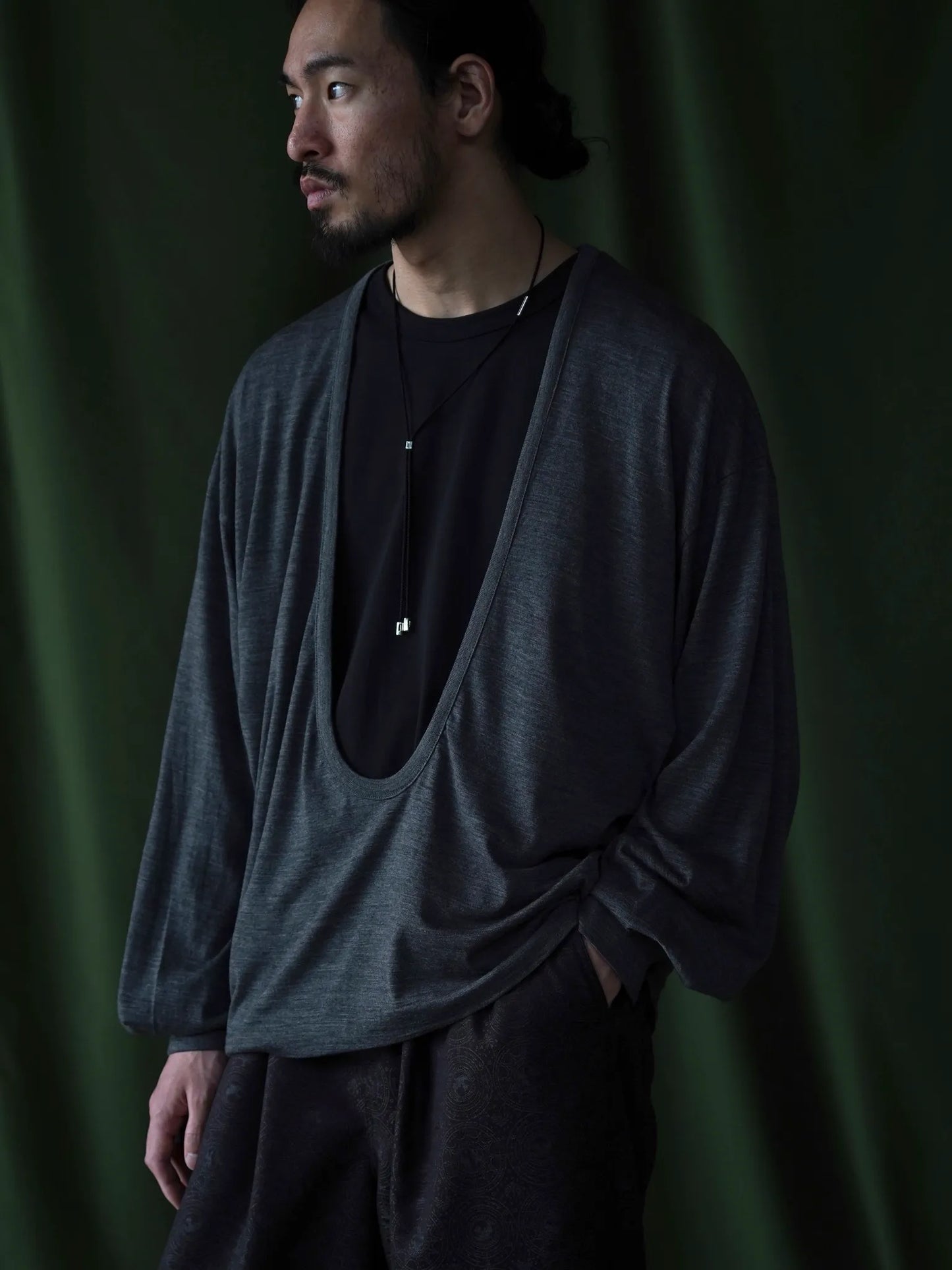 nonnotte-drape-u-pullover-with-cuff-sleeve-charcoal-5
