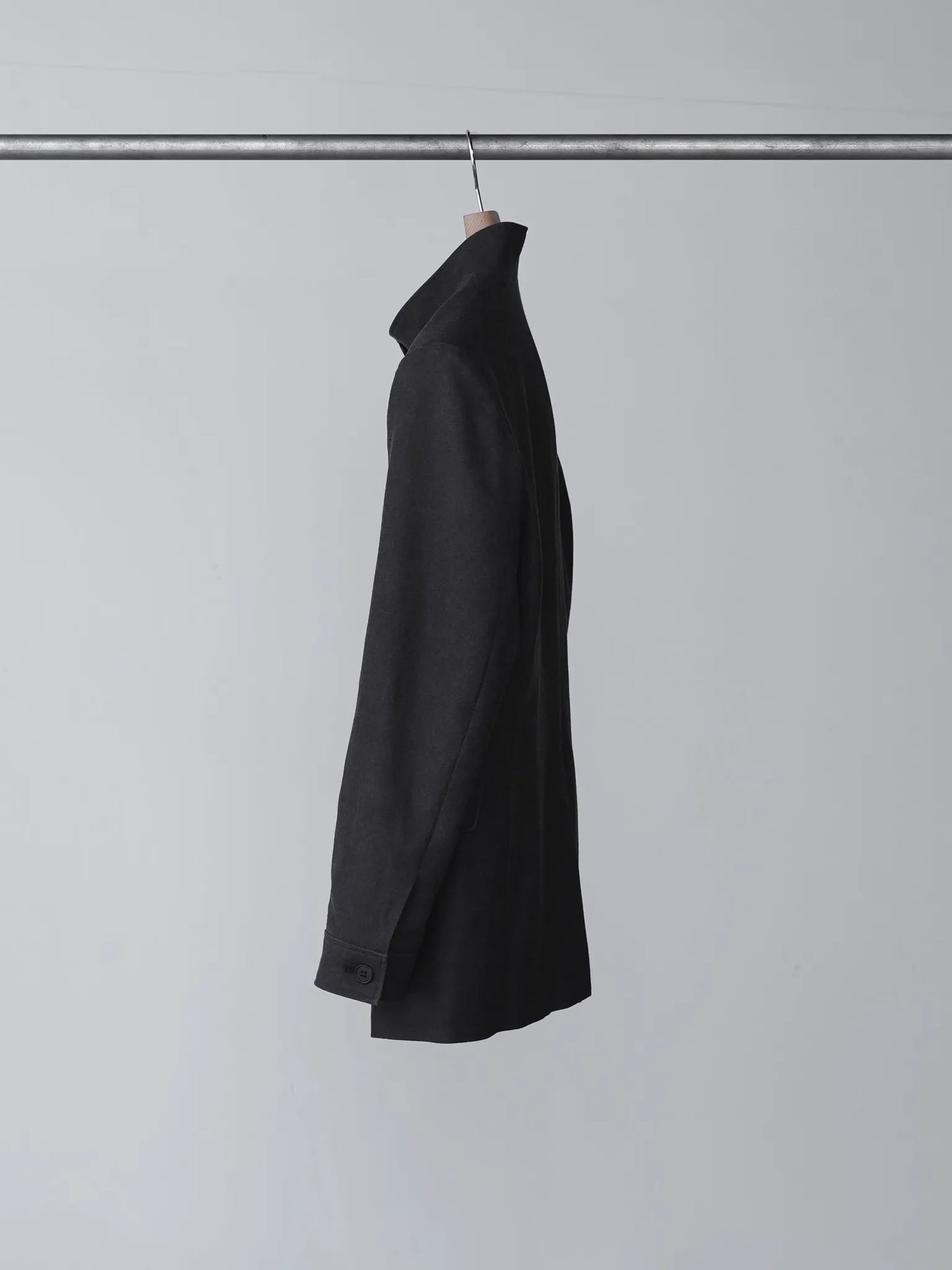 山内 | 泥染めツイル・スタンドカラージャケット doro