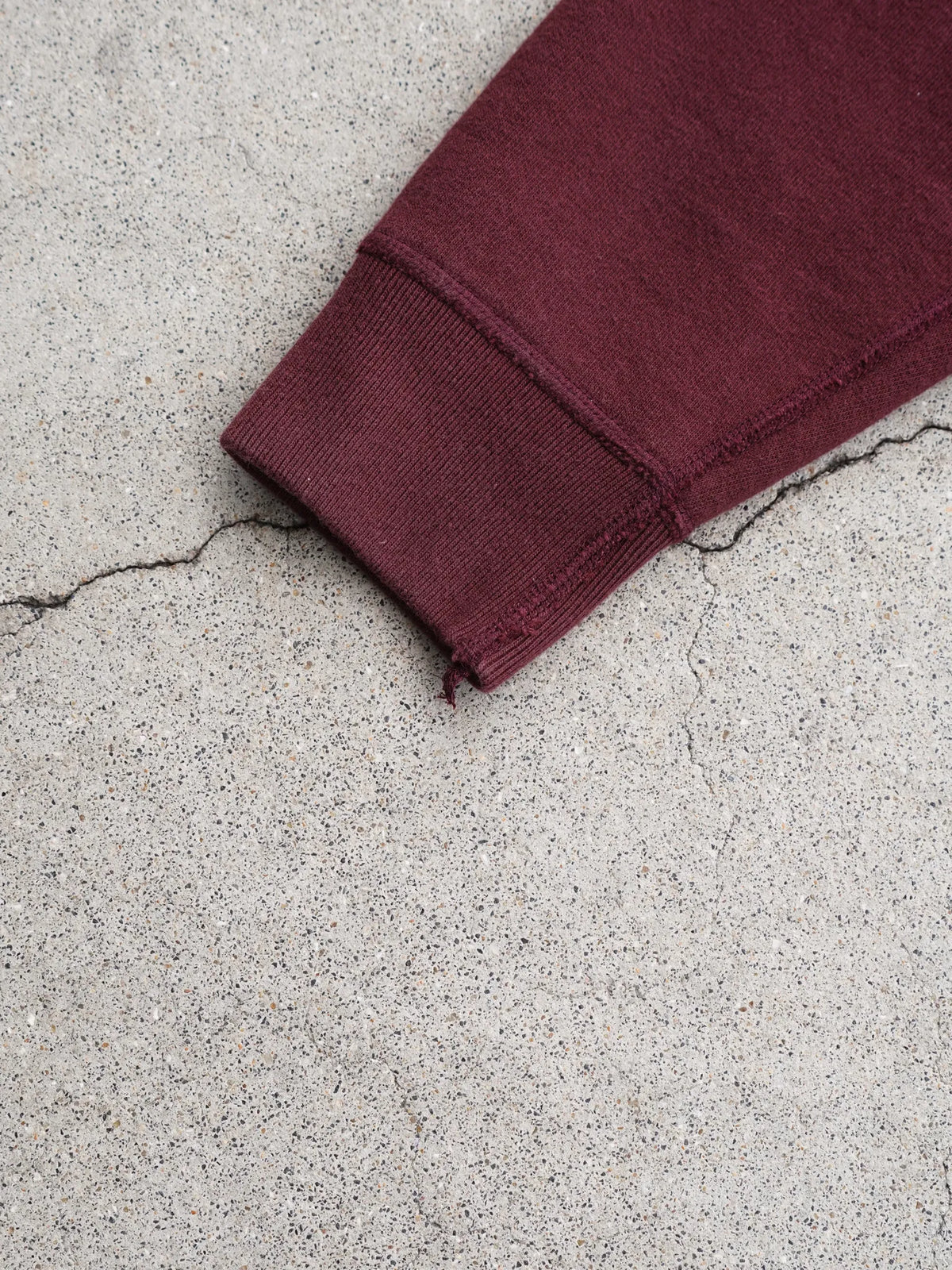 SARTO | COTTON LOOP WHEEL FILM DIRECTOR CREW NECK L/S BORDEAUX