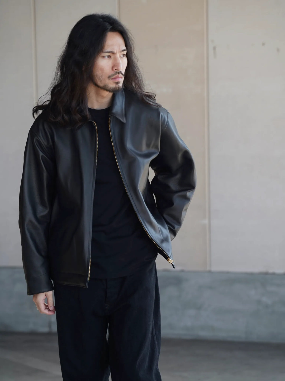COMOLI | カーフスキン ジップショートジャケット BLACK