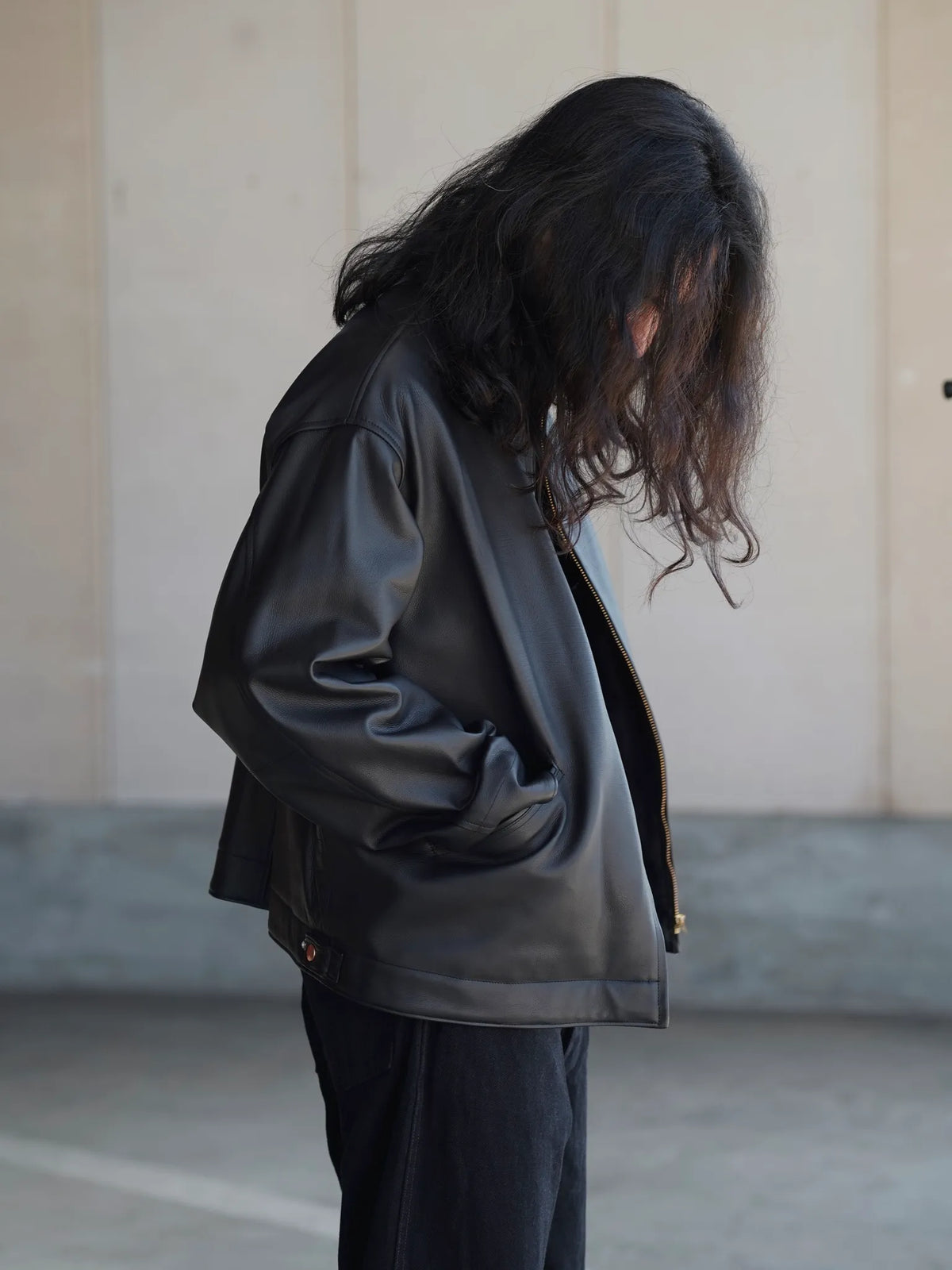COMOLI | カーフスキン ジップショートジャケット BLACK