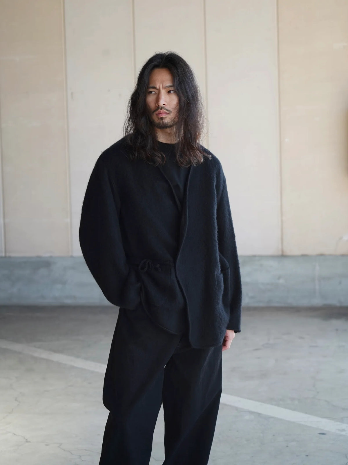 COMOLI | シャギー ノーカラージャケット BLACK