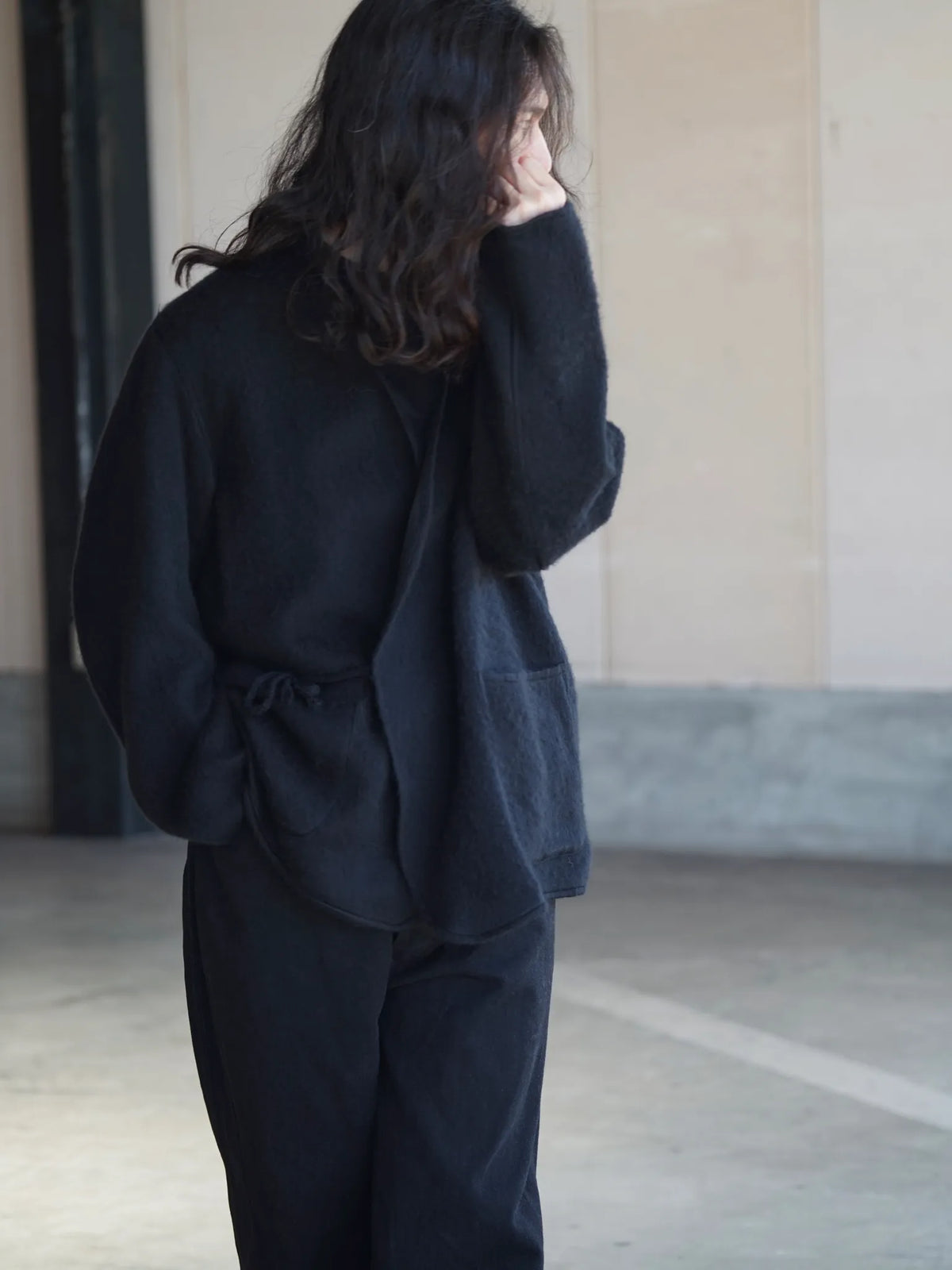 COMOLI | シャギー ノーカラージャケット BLACK