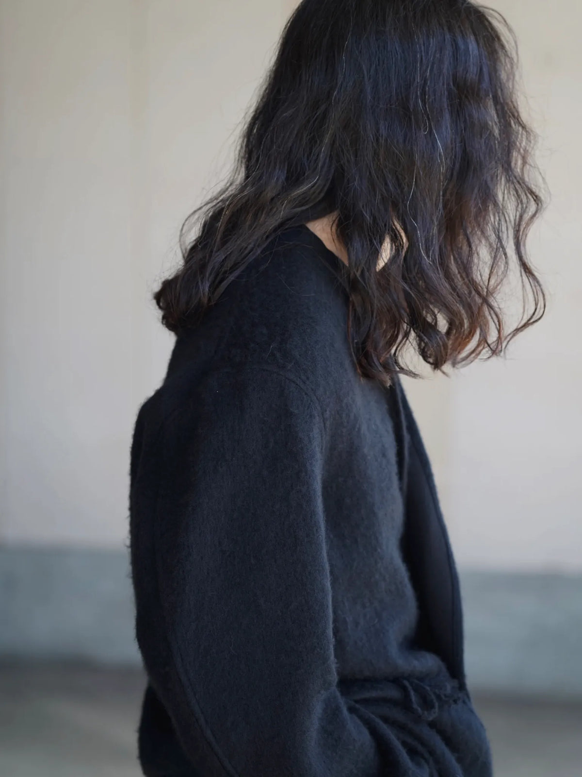 COMOLI | シャギー ノーカラージャケット BLACK