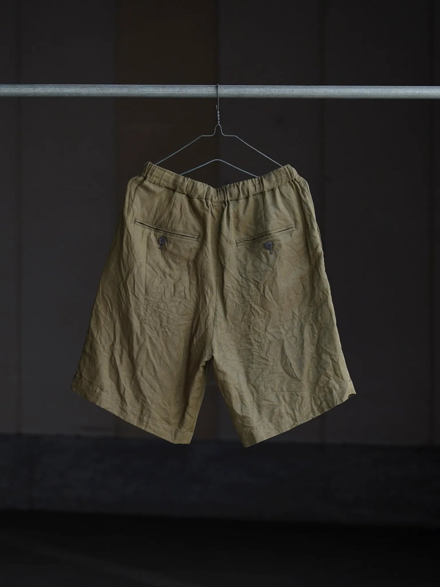 calmlence-single-pleated-easy-shorts-dbeg-2