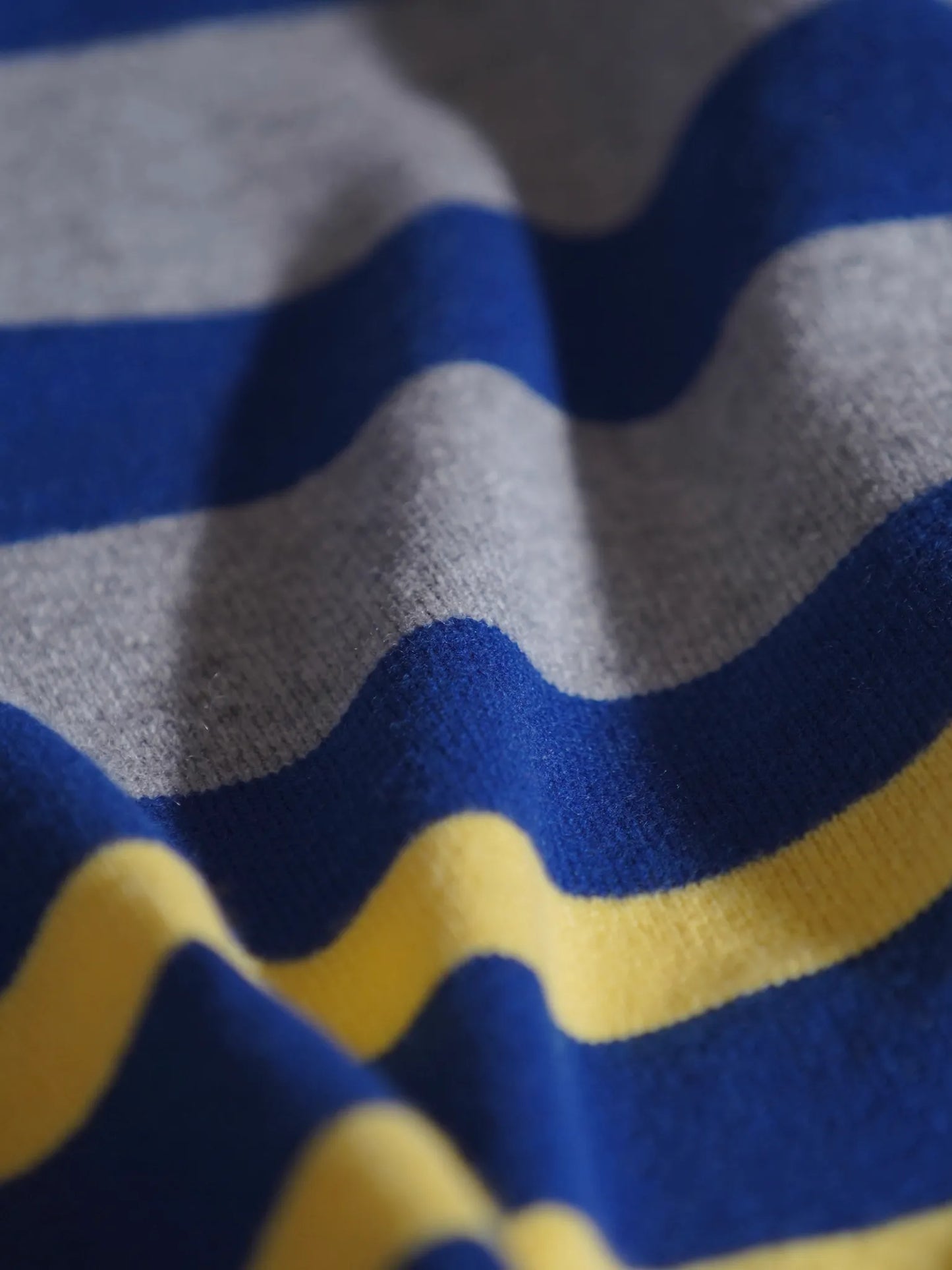 HERILL | Cashmere Mockneck Blue