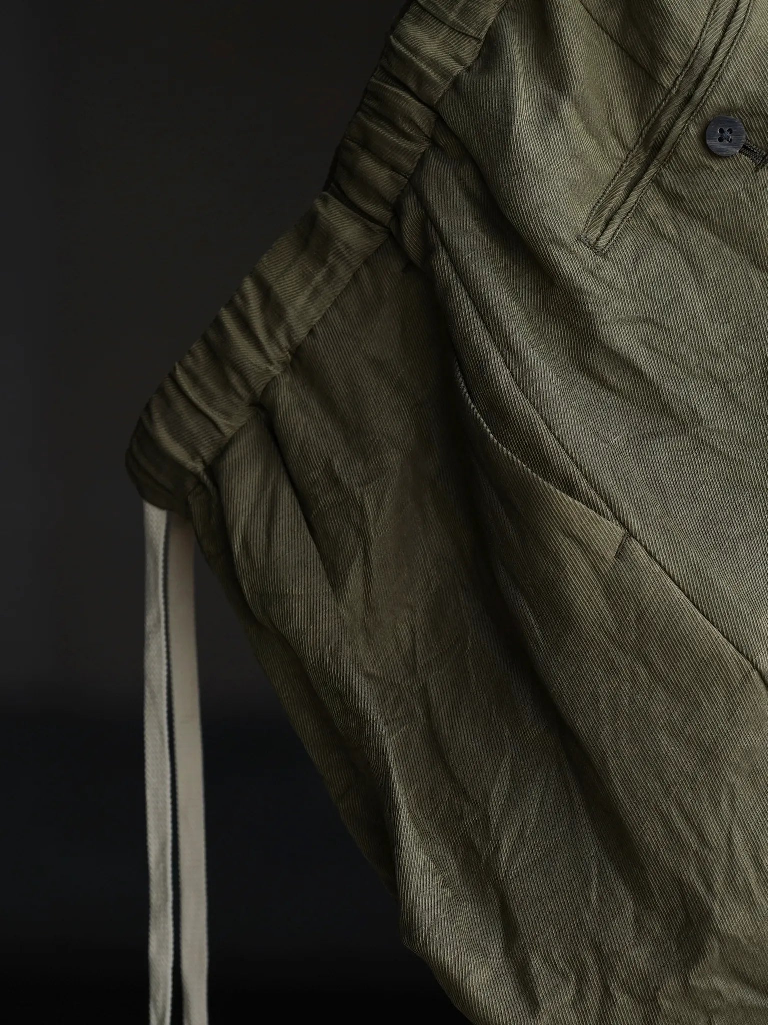 calmlence-single-pleated-easy-shorts-dbeg-5