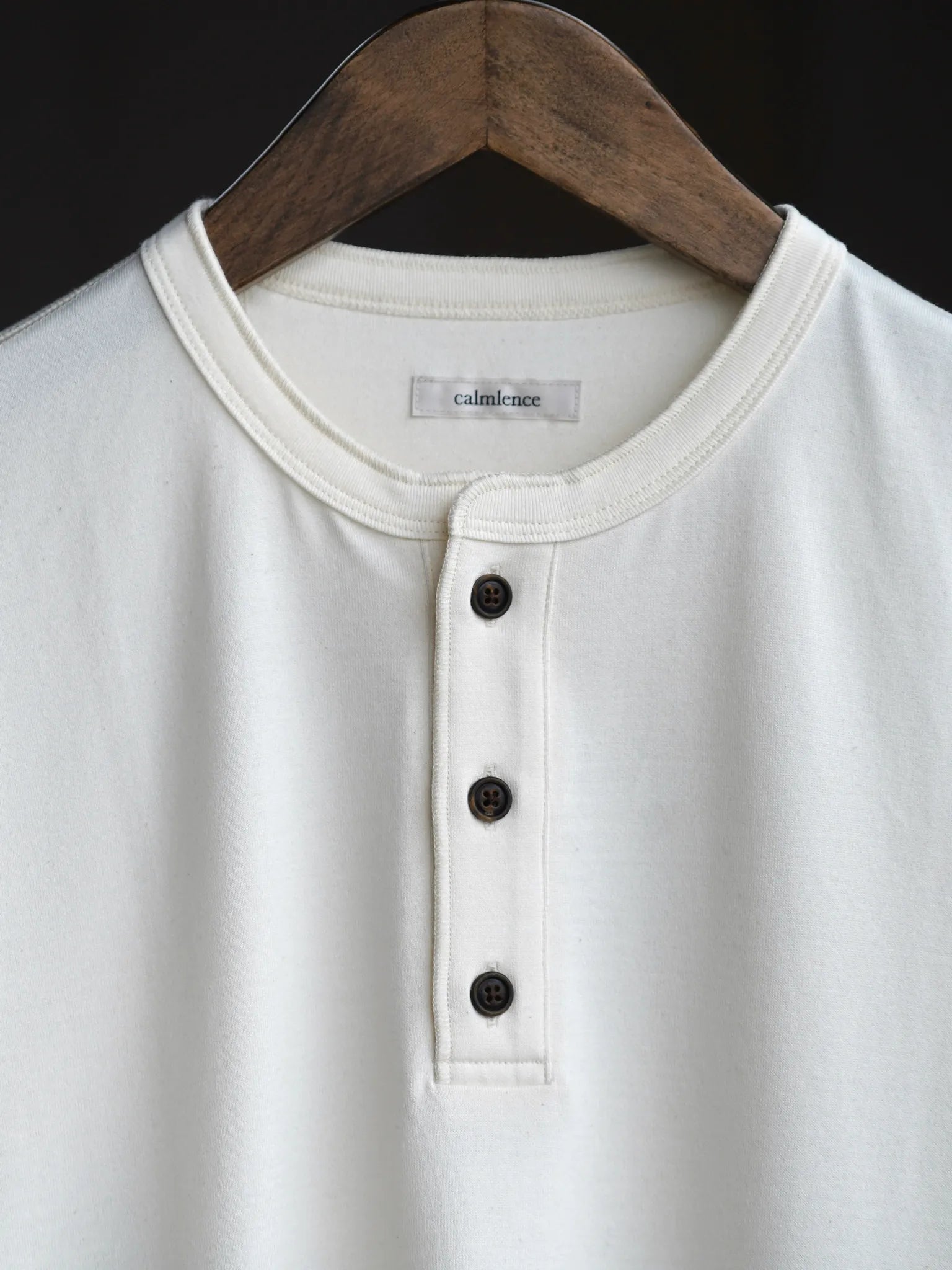 calmlence-henley-neck-ss-t-shirt-owht-2