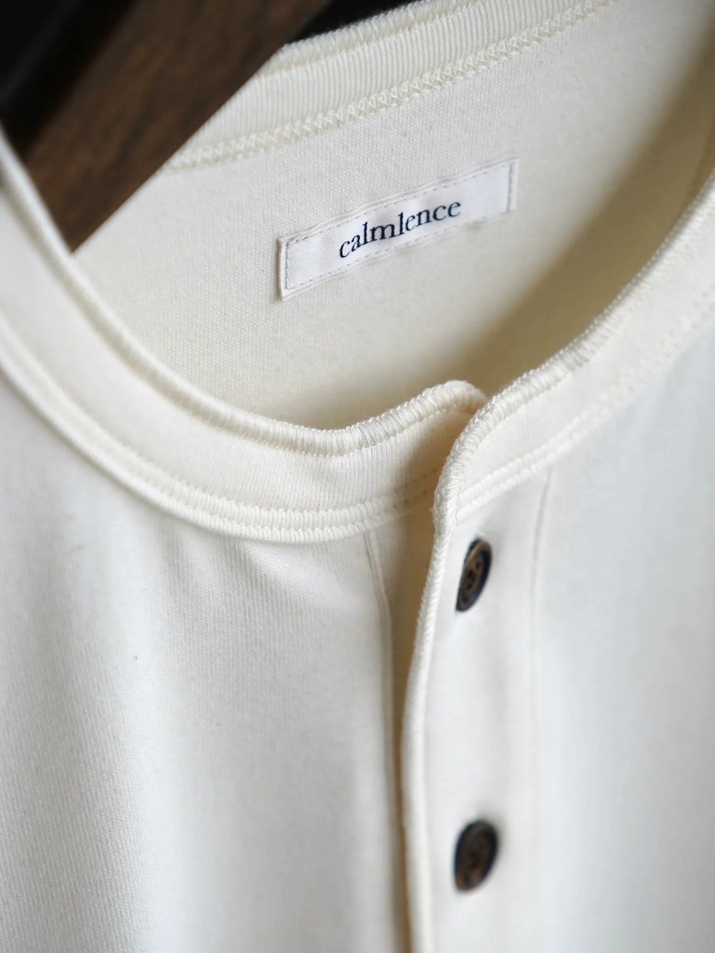 calmlence-henley-neck-ss-t-shirt-owht-5