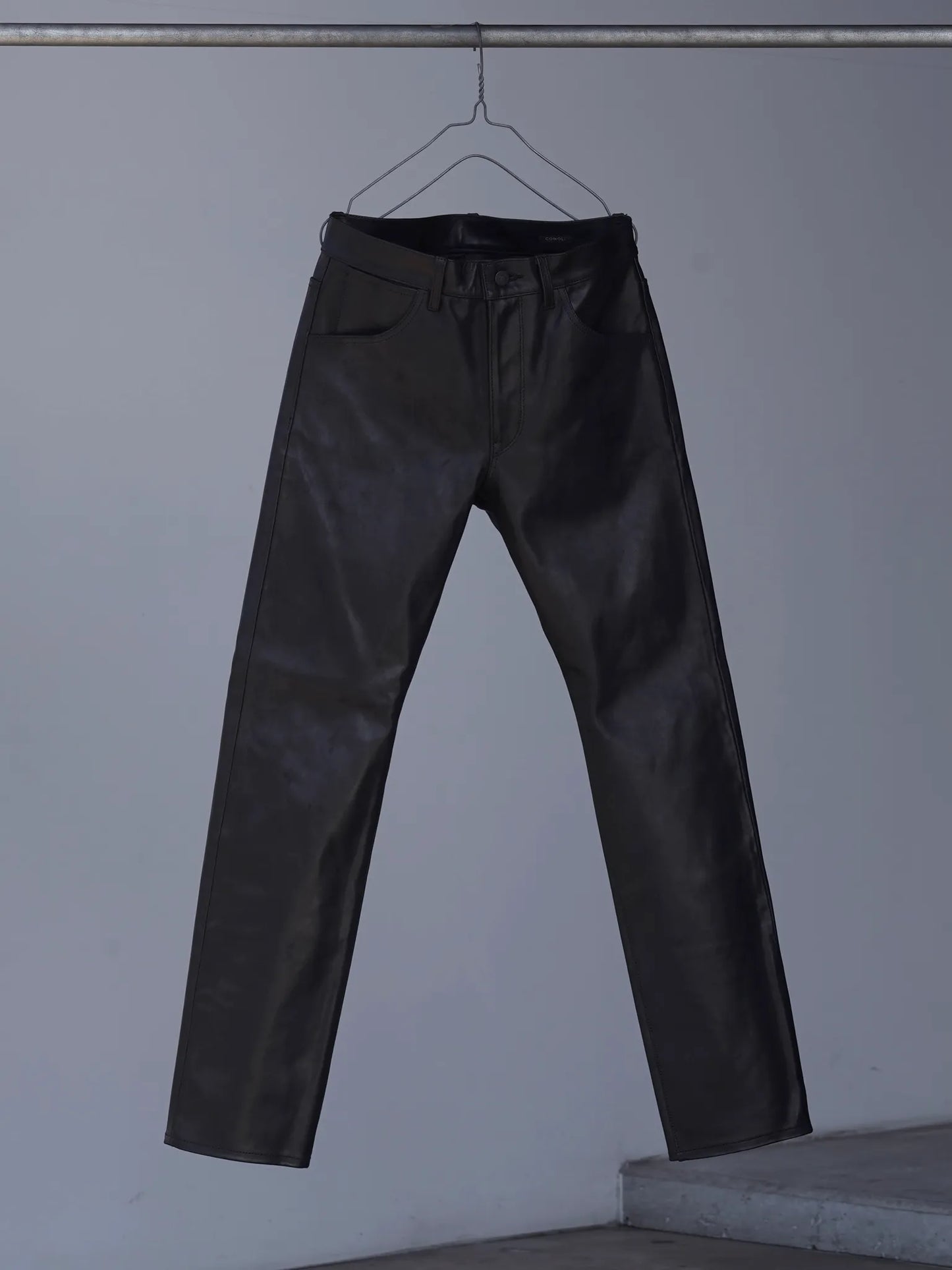 COMOLI | レザー 5Pパンツ BLACK