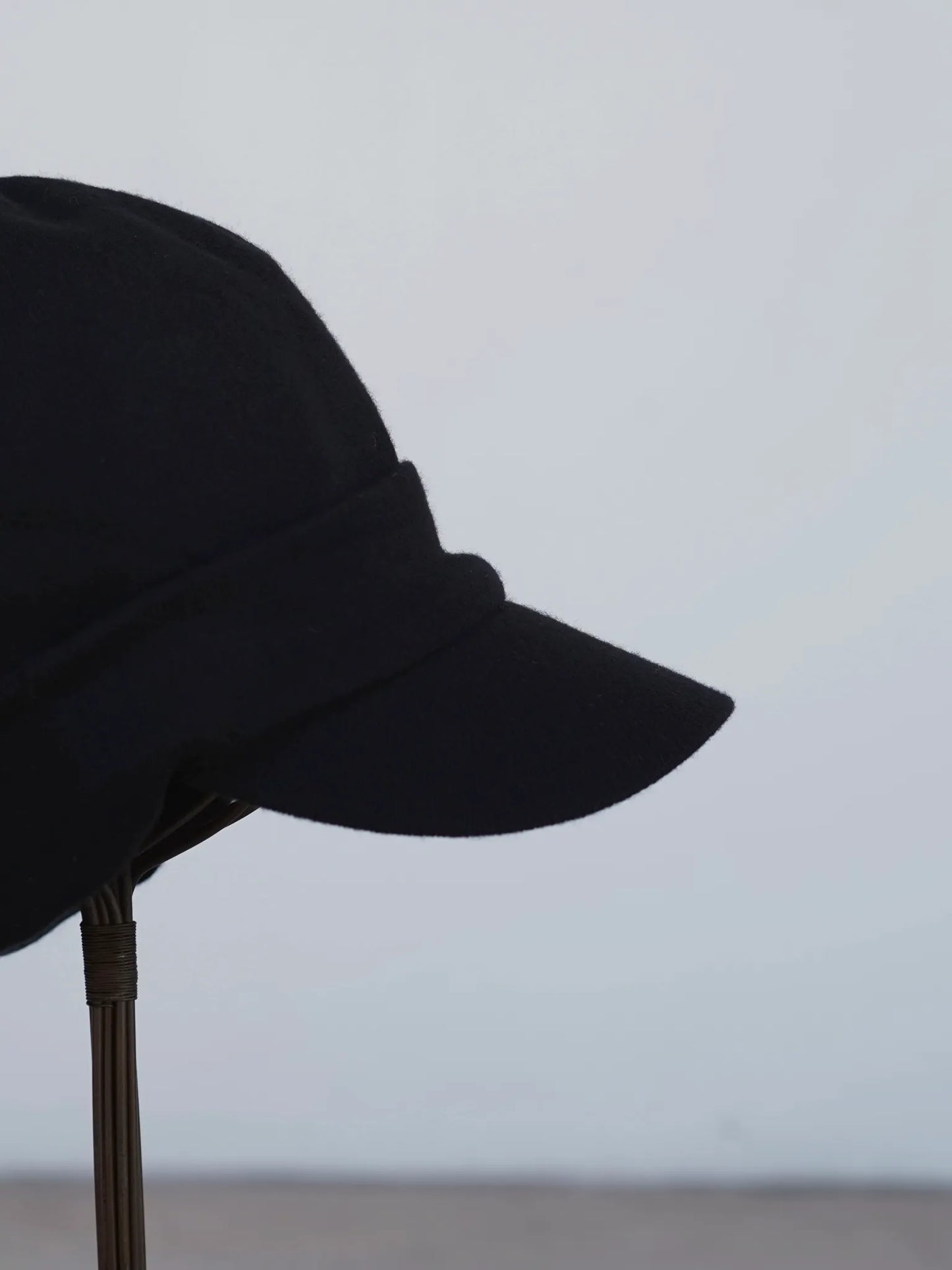 COMOLI | ウール ニットキャップ BLACK