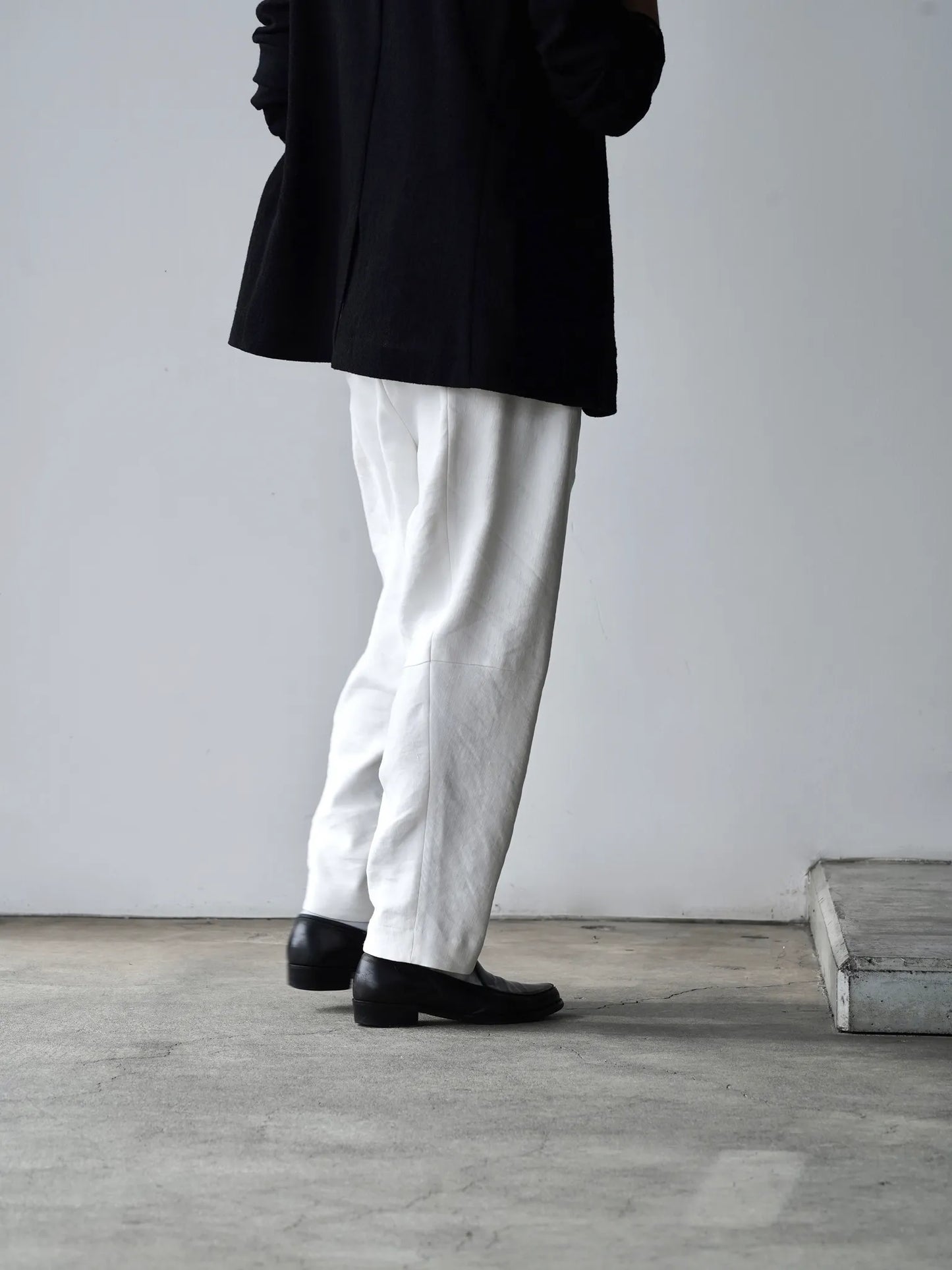 Yamauchi | Vintage Silk-Linen One-Cut Easy Pants off white