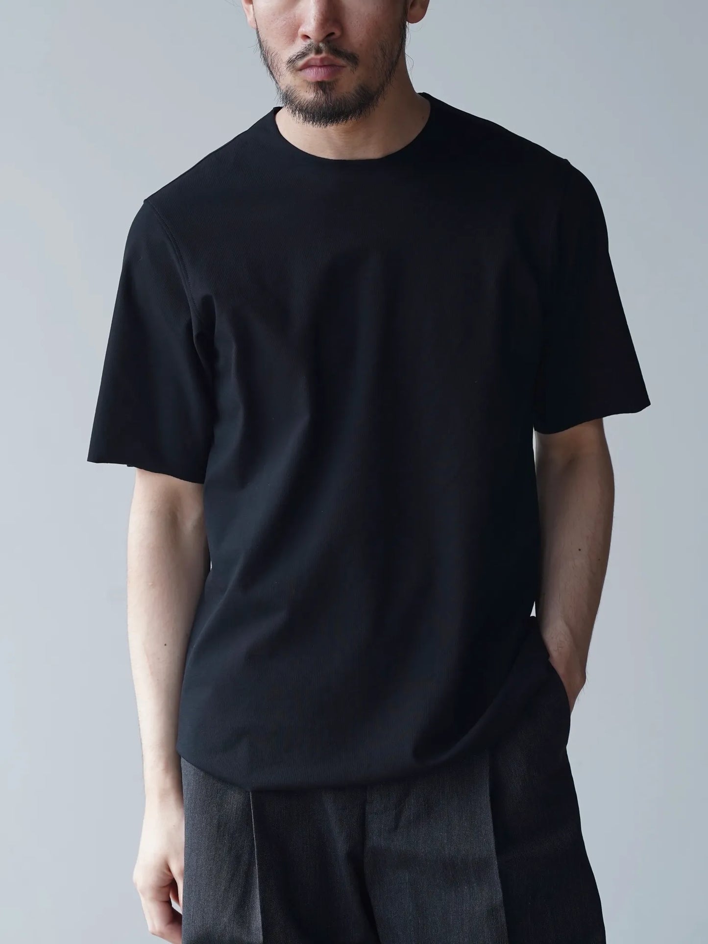 山内 | 強撚フリーカットポンチ・ショートスリーブTシャツ black