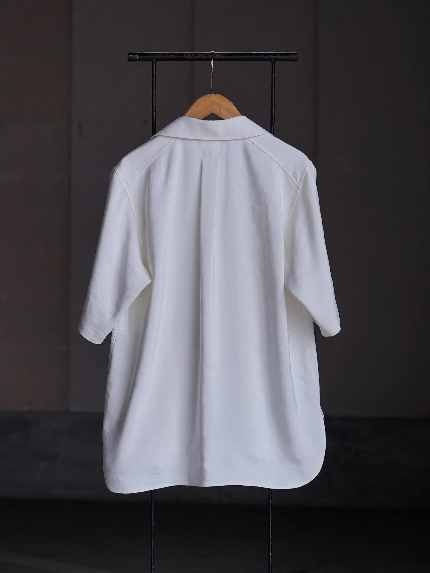 山内-ビンテージシルクリネン-ダブルオープンカラーショートスリーブシャツ-off-white-2