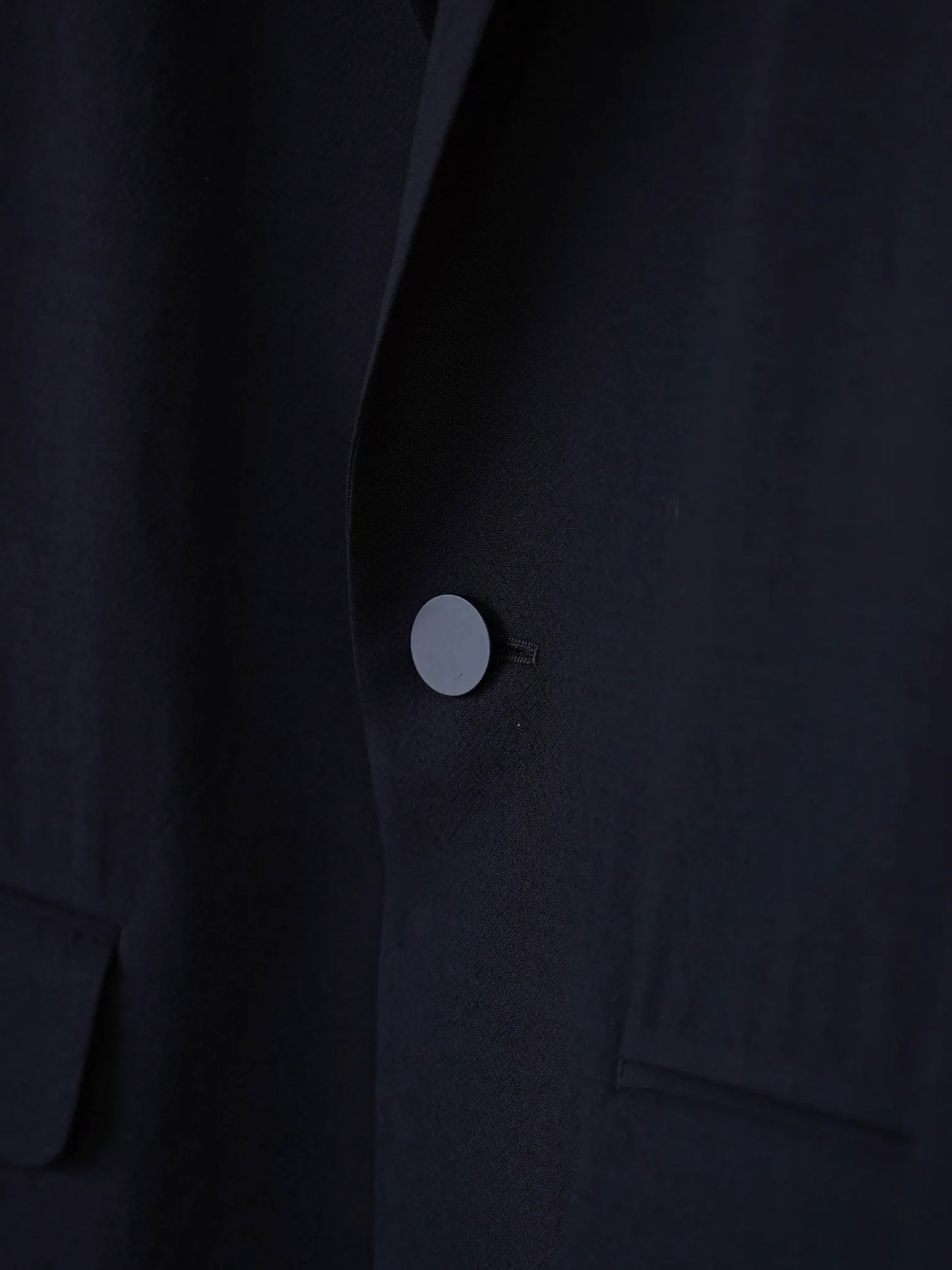 irenisa-relaxed-shoulder-jacket-black-3