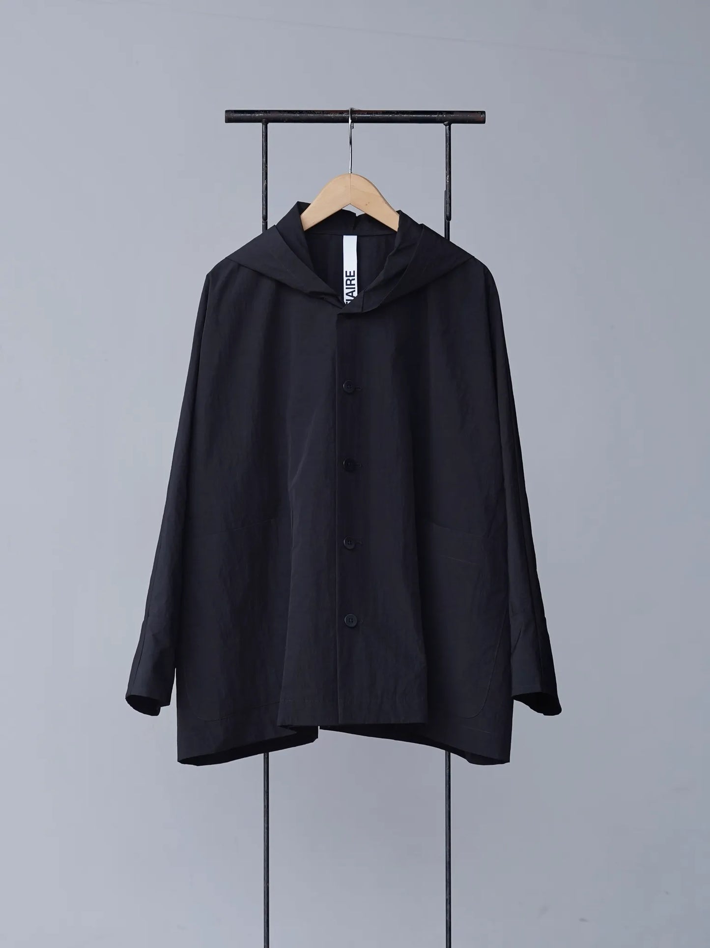 bestiaire-wide-jacket-black-1