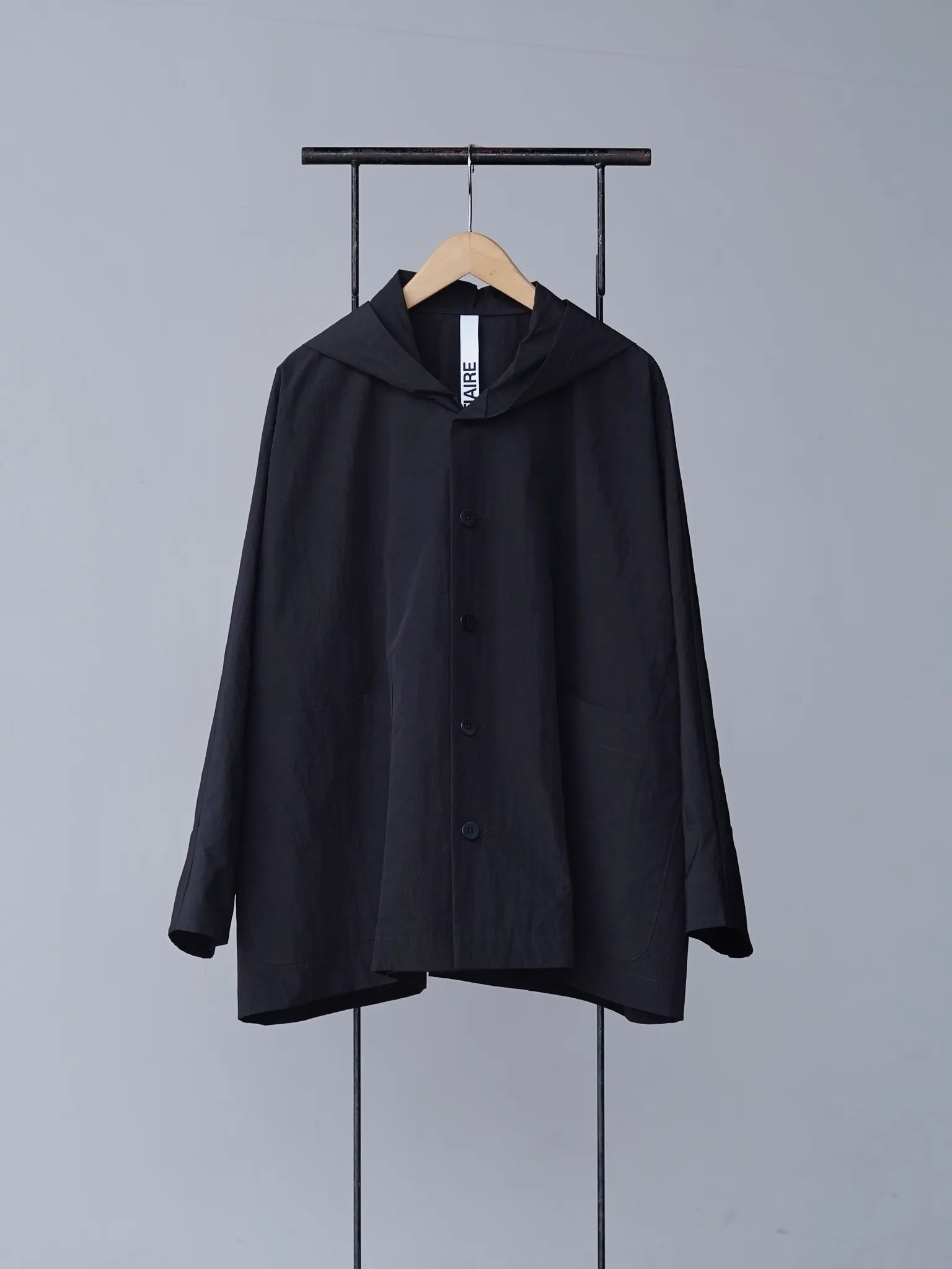 bestiaire-wide-jacket-black-1
