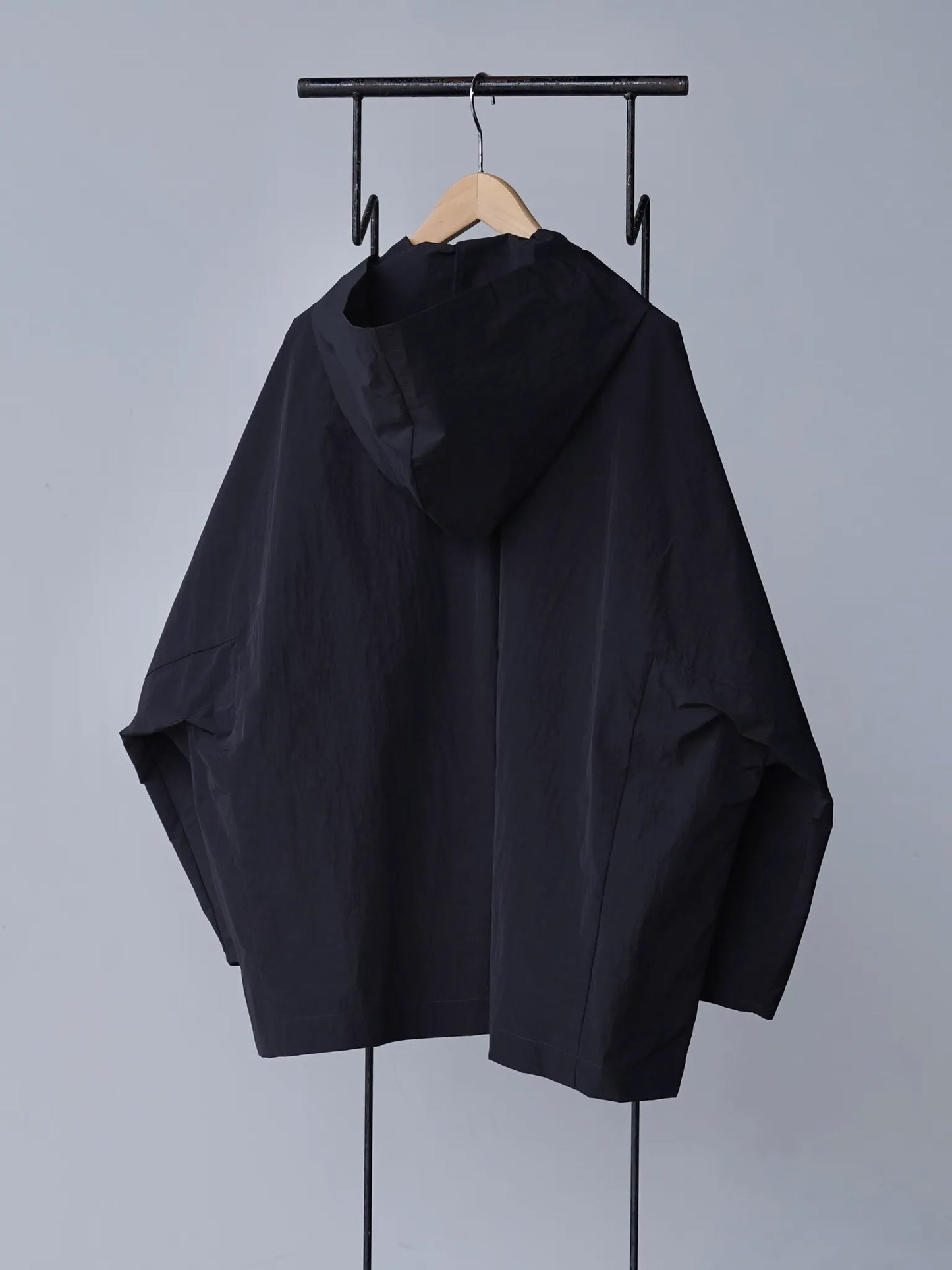 bestiaire-wide-jacket-black-4