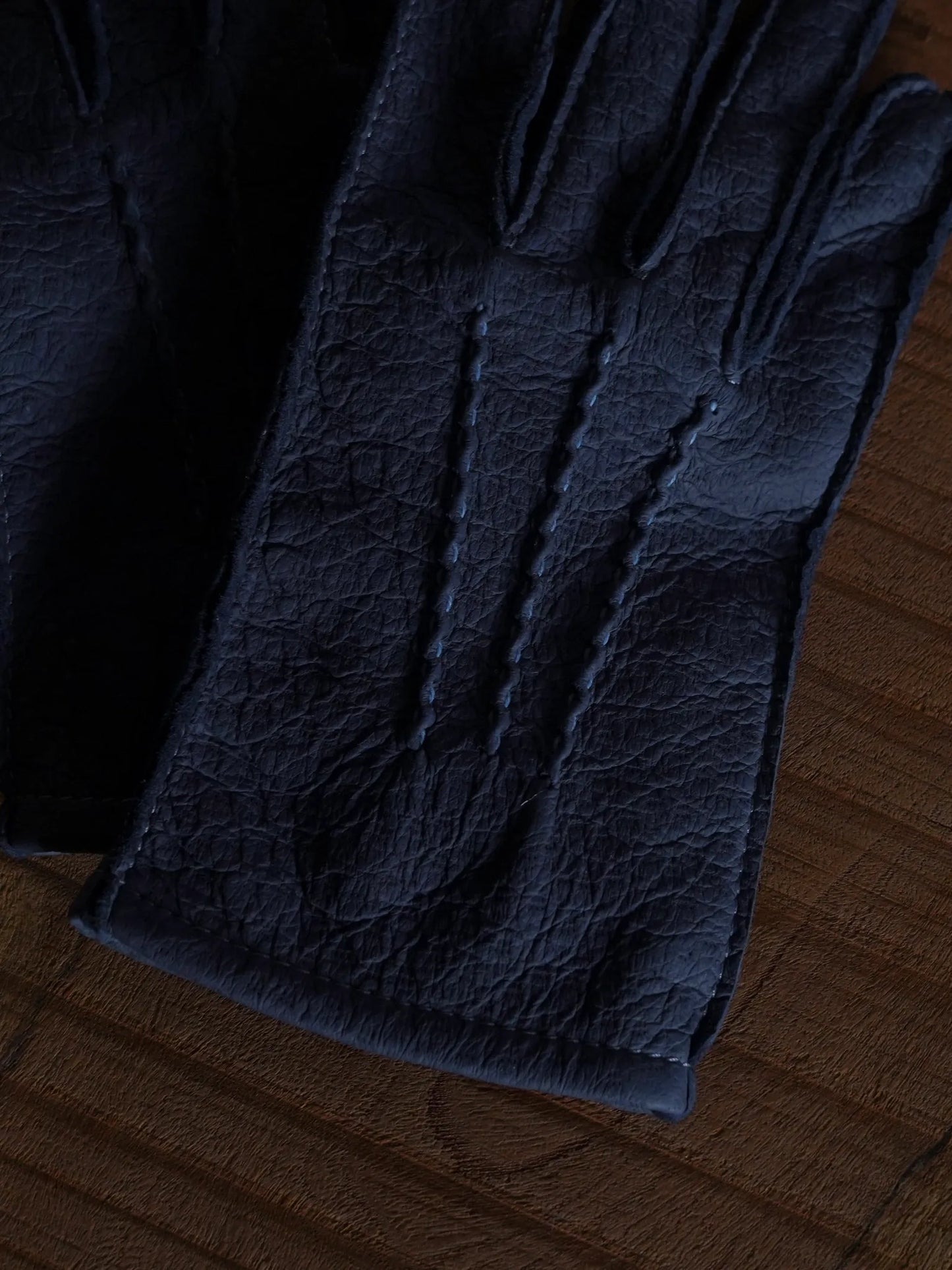 Post Production | Country Gloves Peccary -unlining- Ice Gray