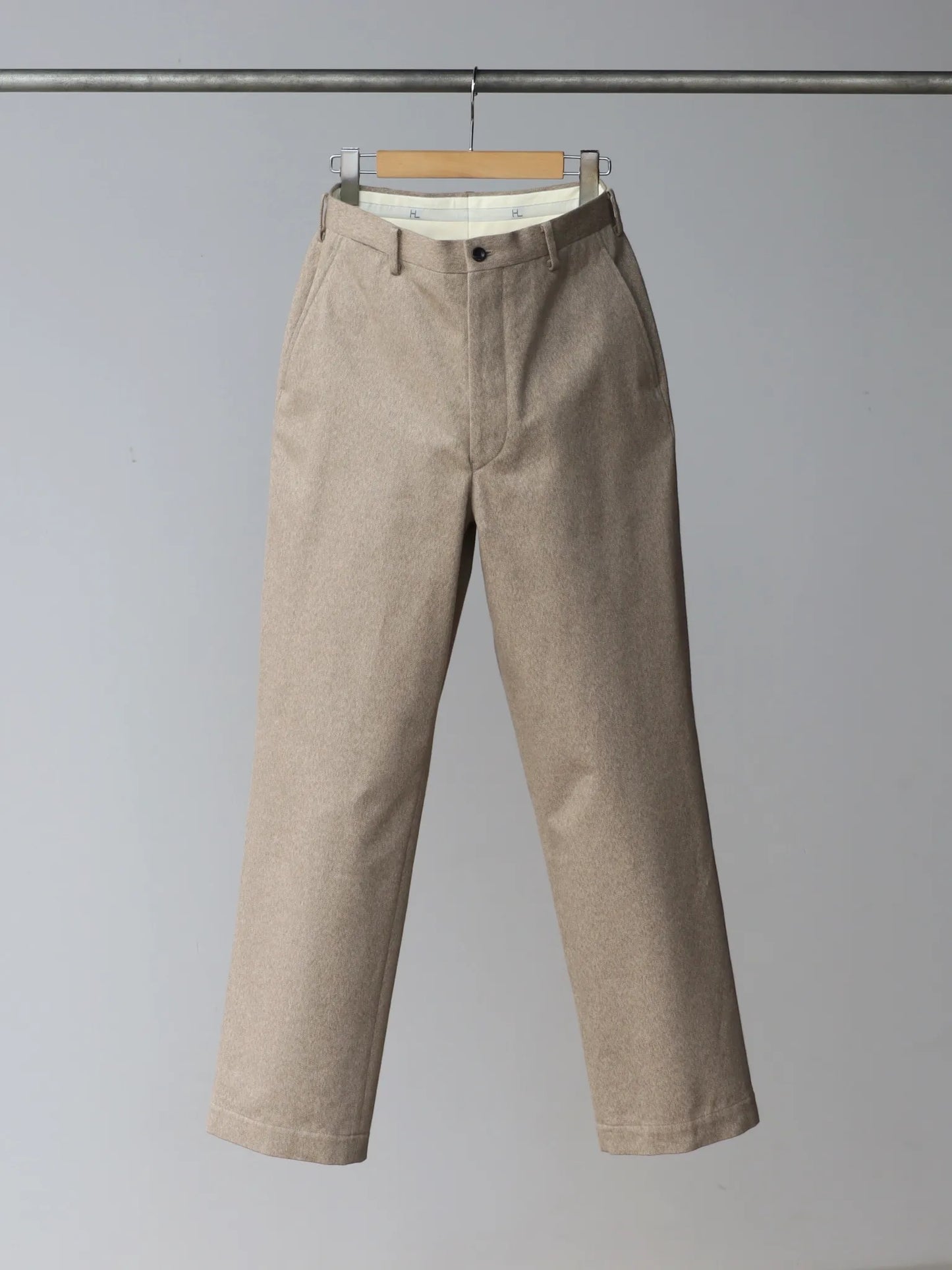 herill-cotton-twill-chino-pants-beige-1