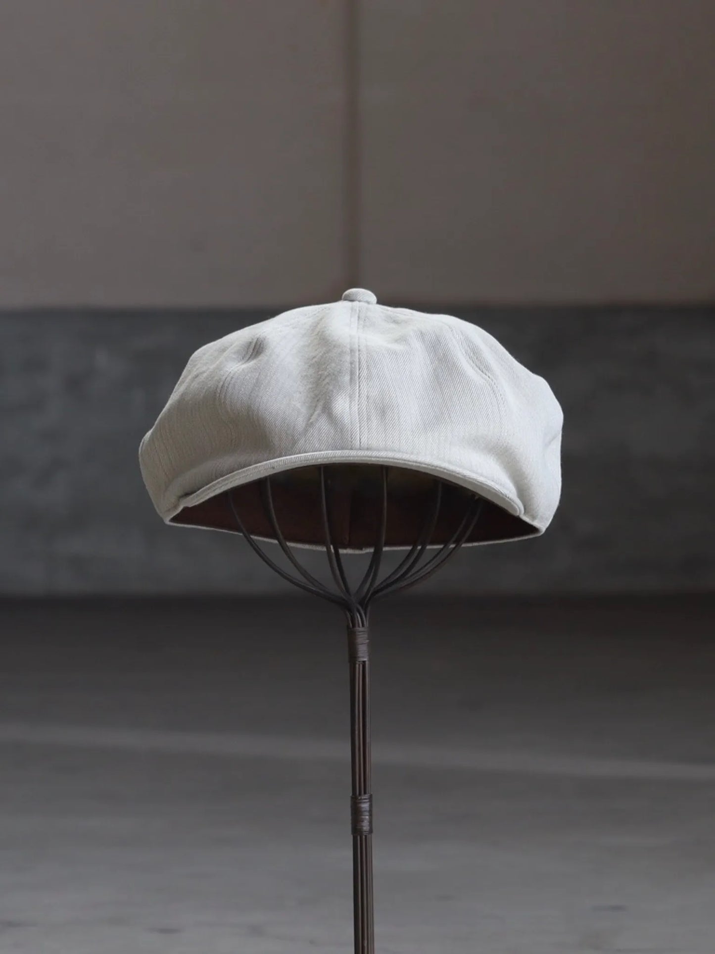 T.T | LOT.006 NEWSBOY CAP Beige