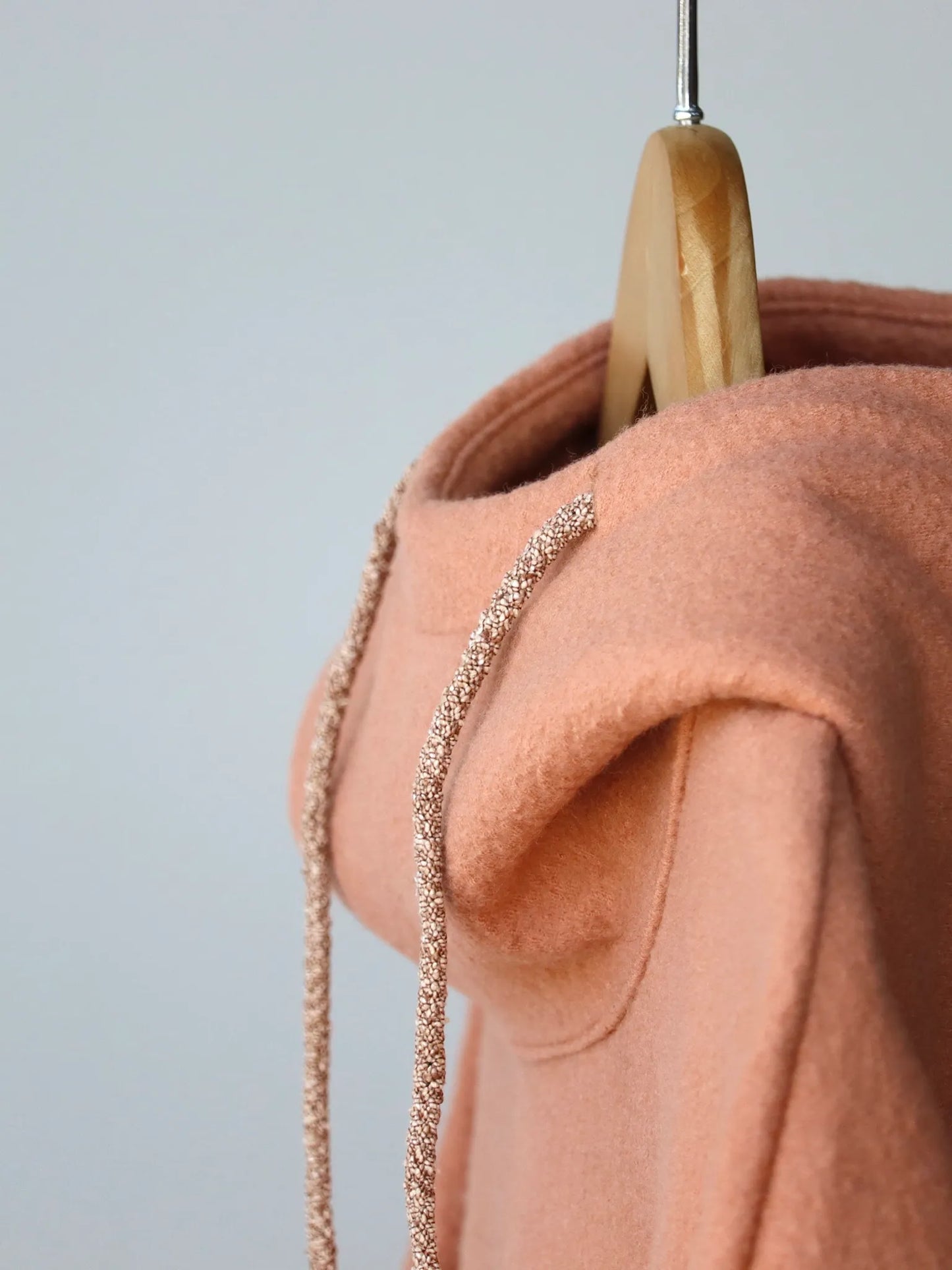 amachi. | High Neck Hoodie White Beige