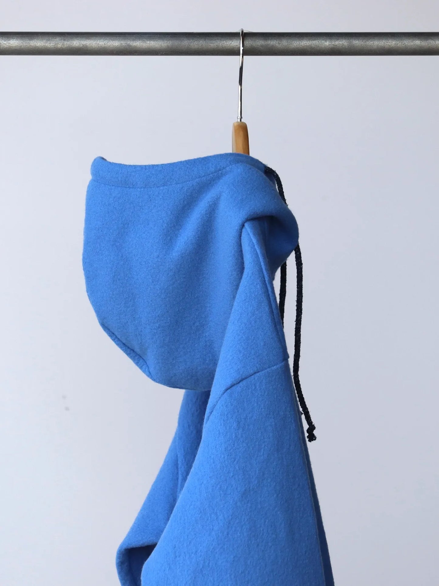 amachi. | High Neck Hoodie Blue