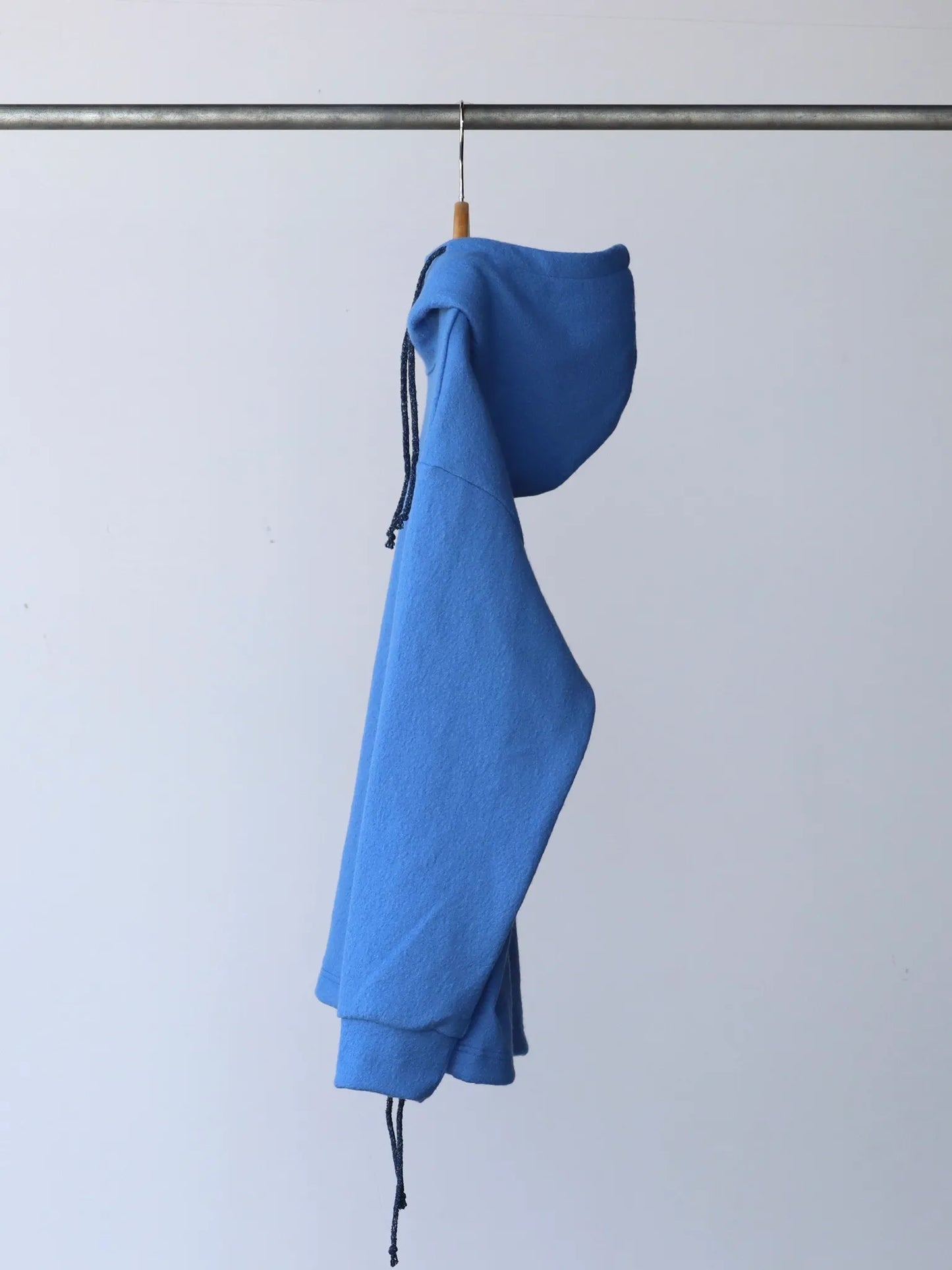 amachi. | High Neck Hoodie Blue